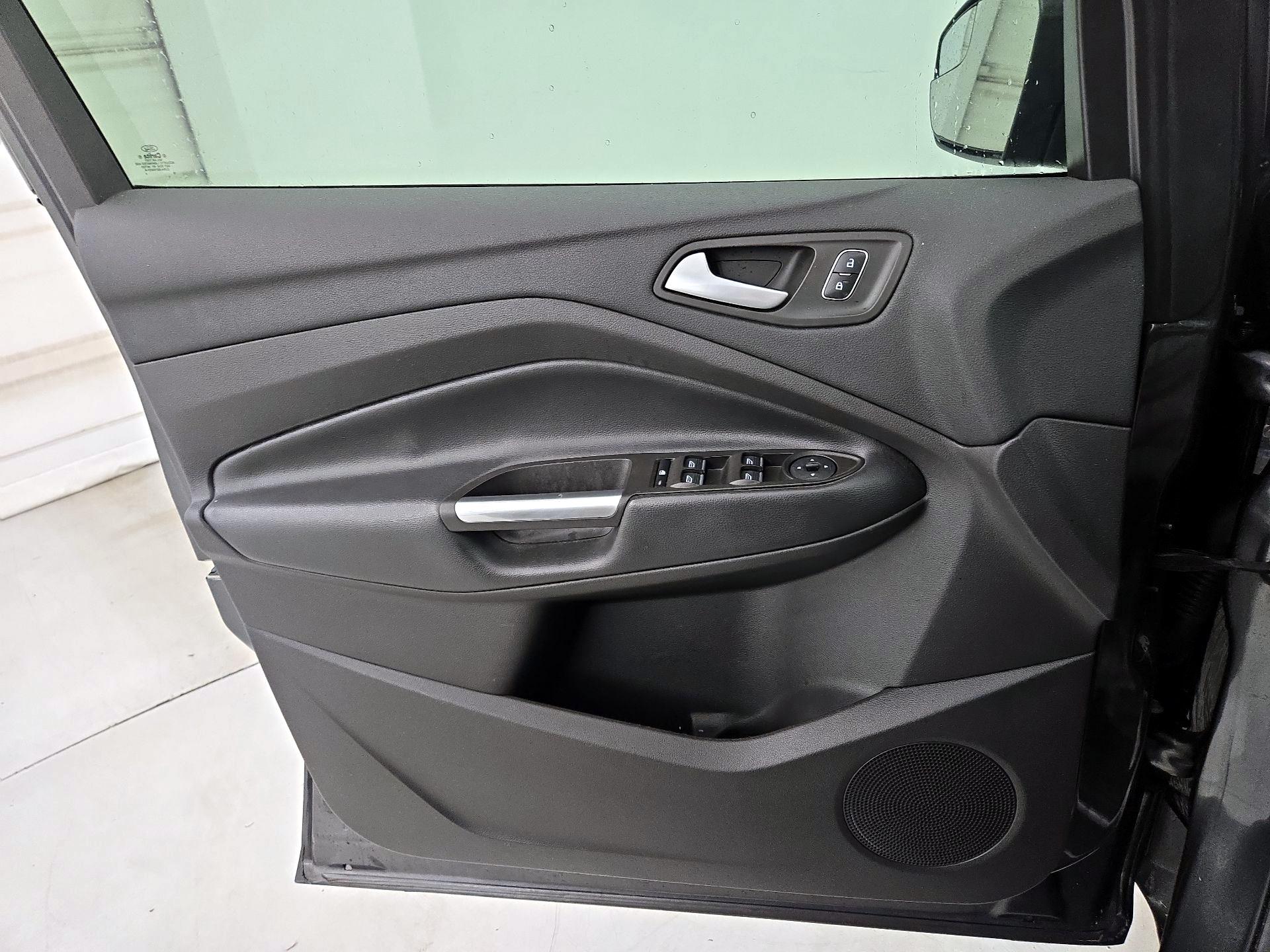 Thumbnail: 2019 Ford Escape - 12