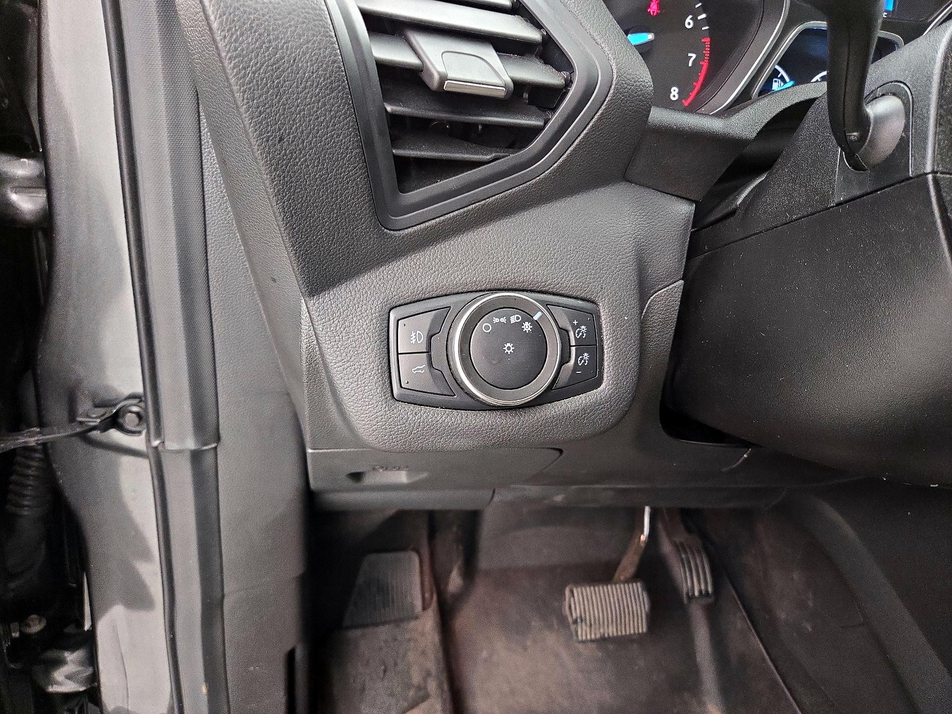 Thumbnail: 2019 Ford Escape - 13