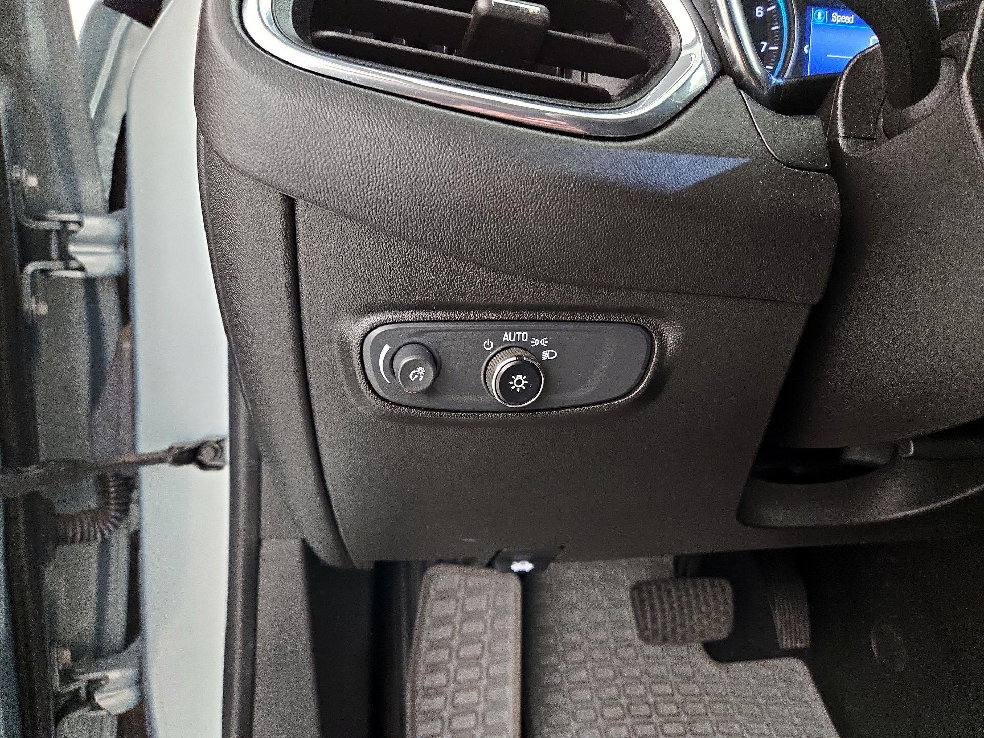 Thumbnail: 2022 Chevrolet Equinox - 13