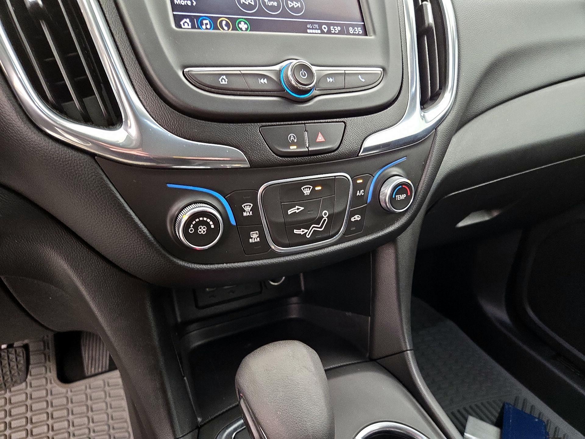 Thumbnail: 2022 Chevrolet Equinox - 16