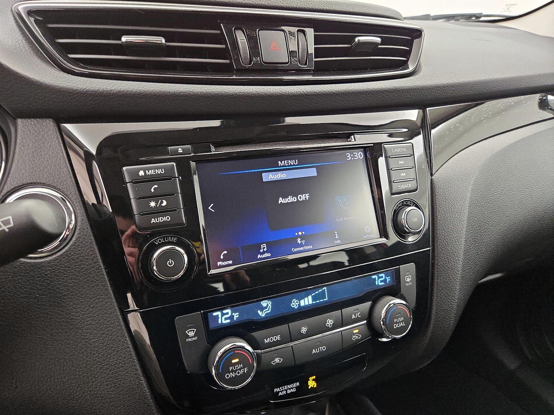 Thumbnail: 2021 Nissan Rogue Sport - 15