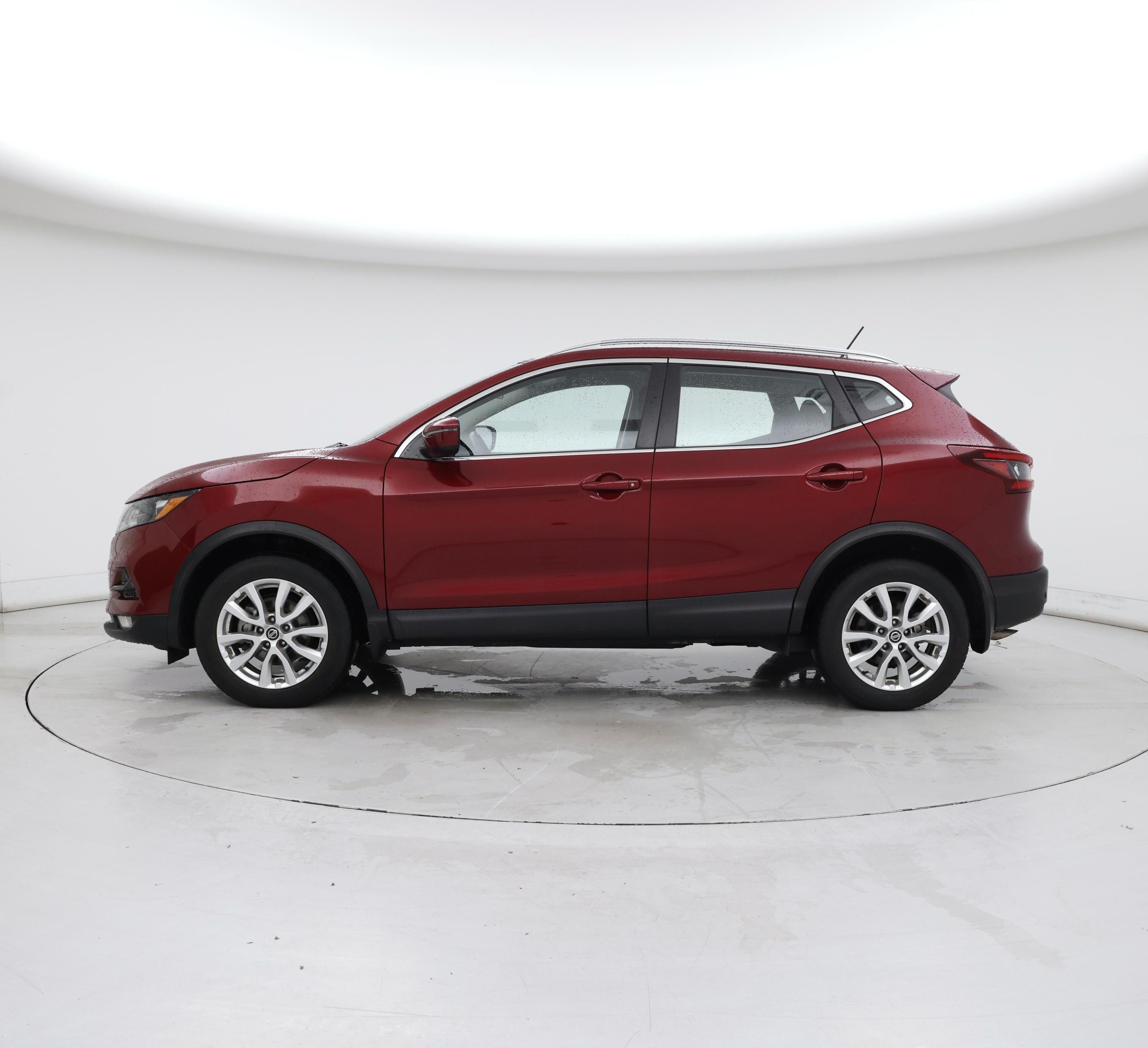 Thumbnail: 2021 Nissan Rogue Sport - 3
