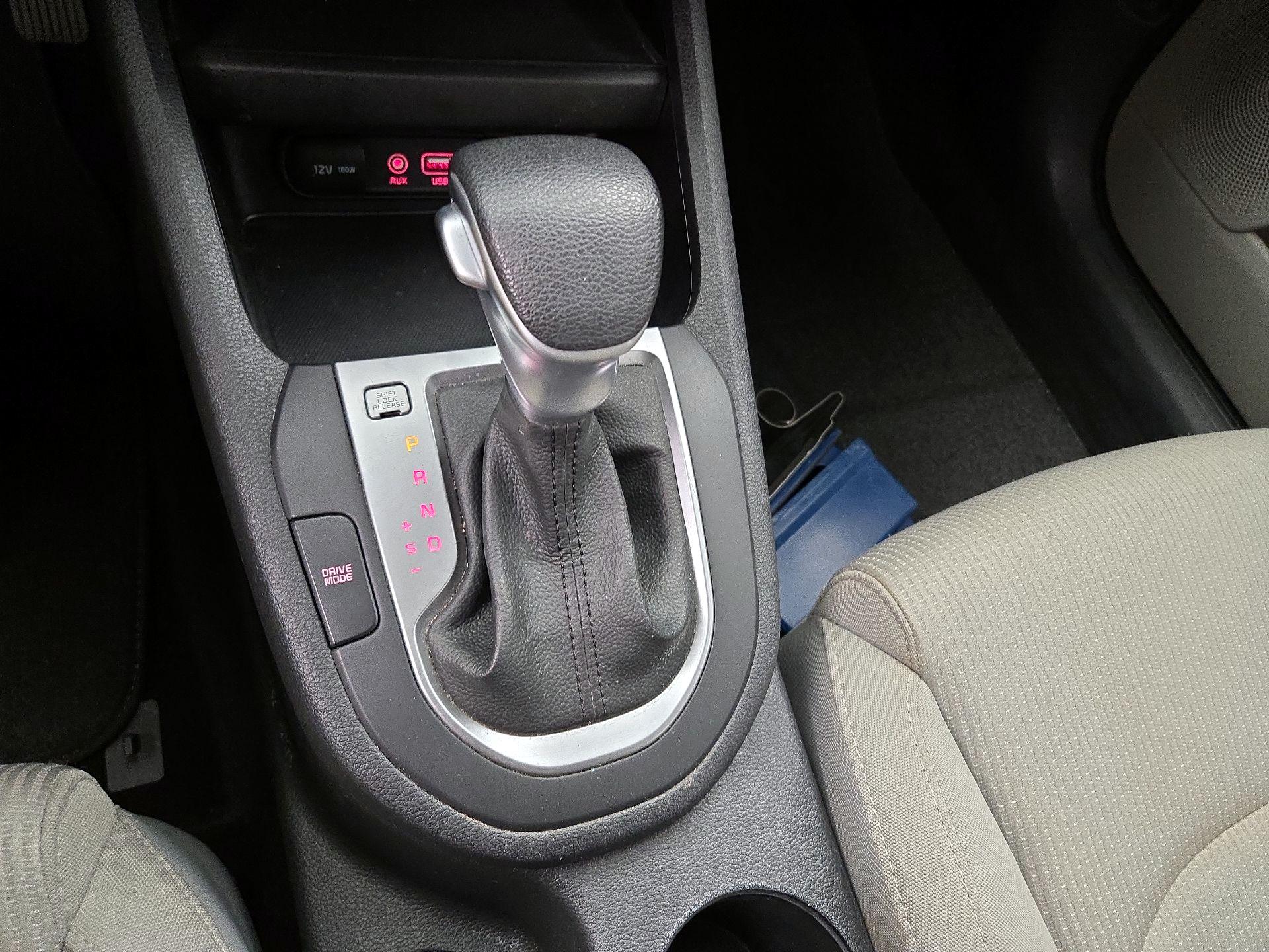 Thumbnail: 2019 Kia Forte - 17