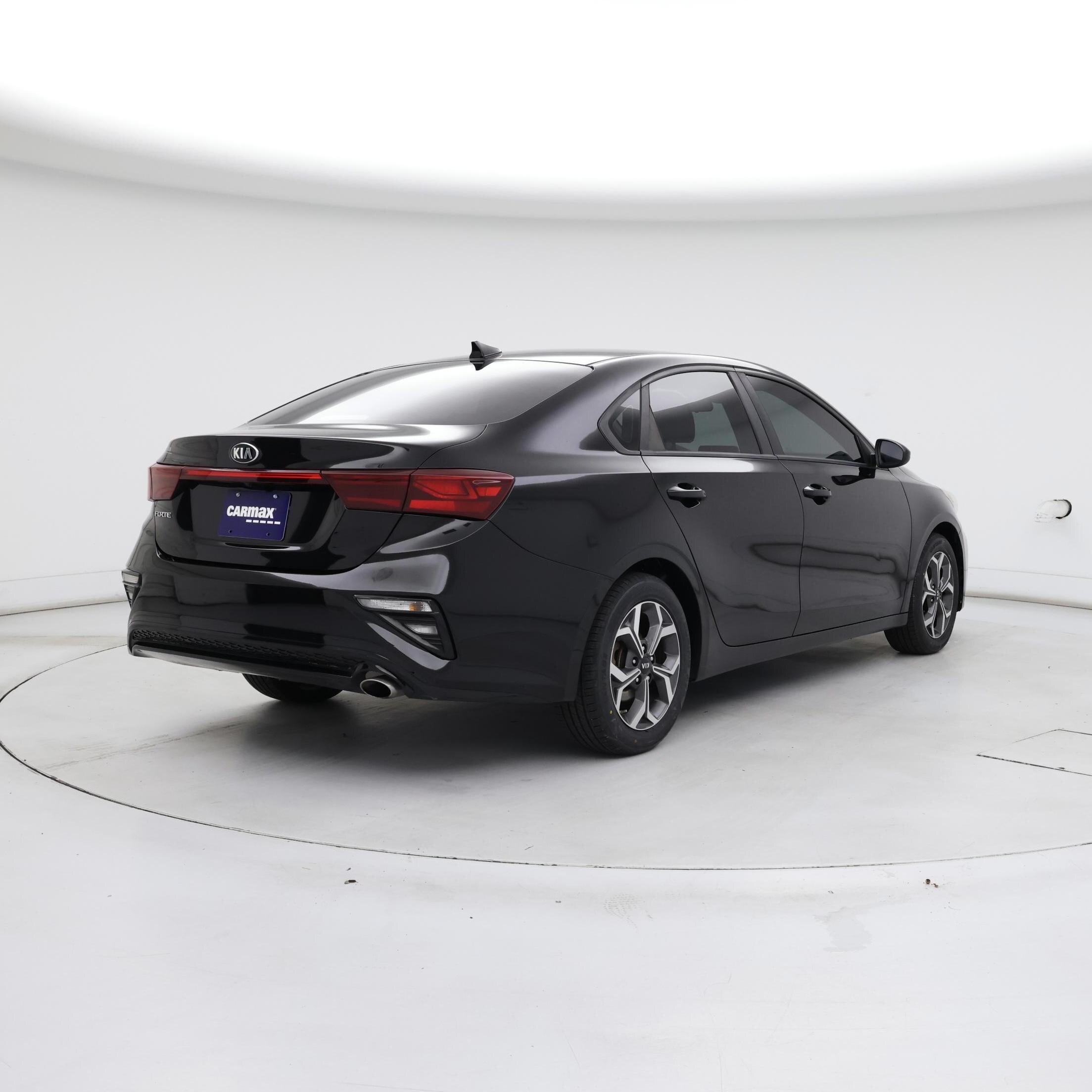 Thumbnail: 2019 Kia Forte - 8