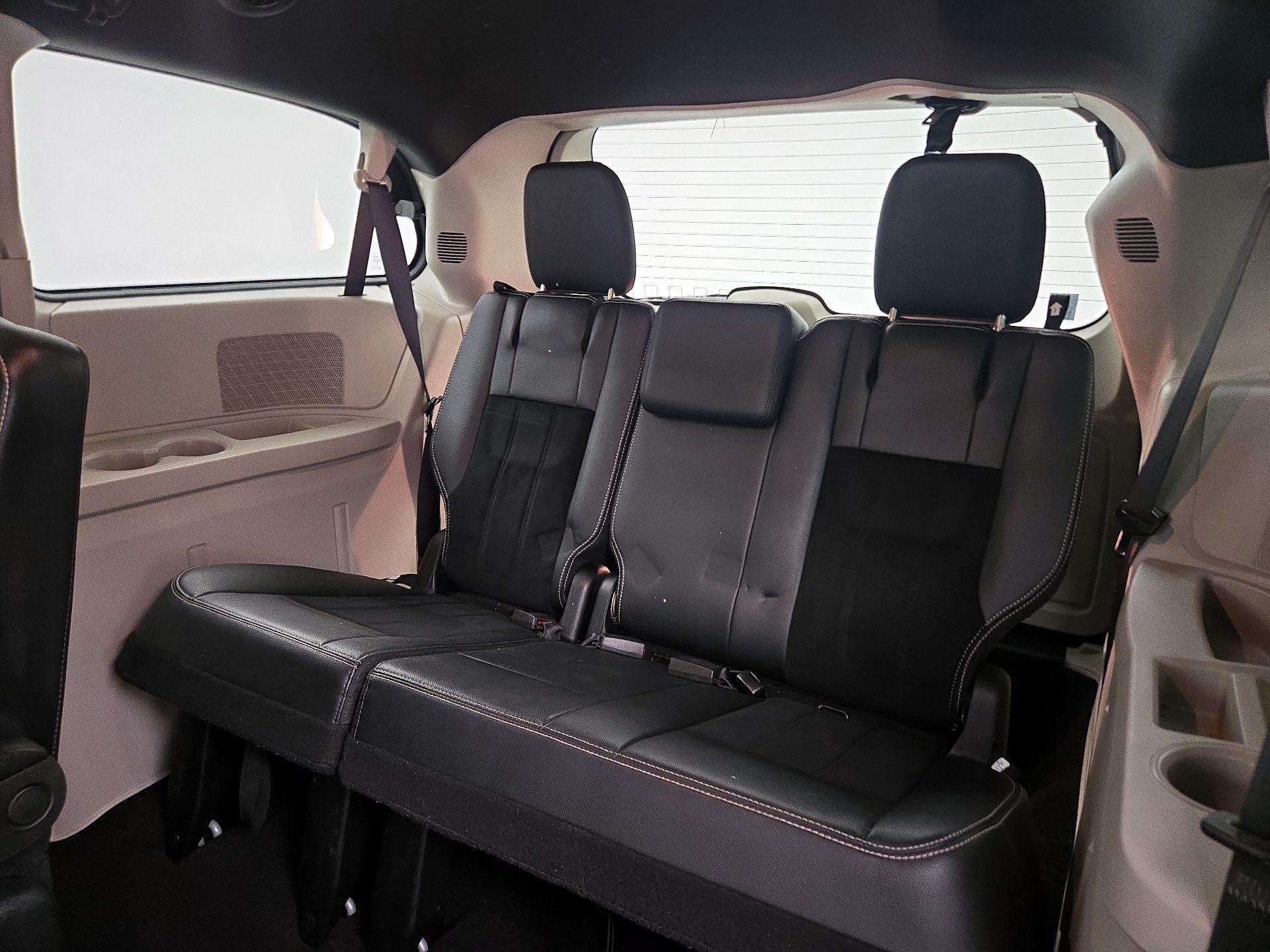 Thumbnail: 2018 Dodge Grand Caravan - 20