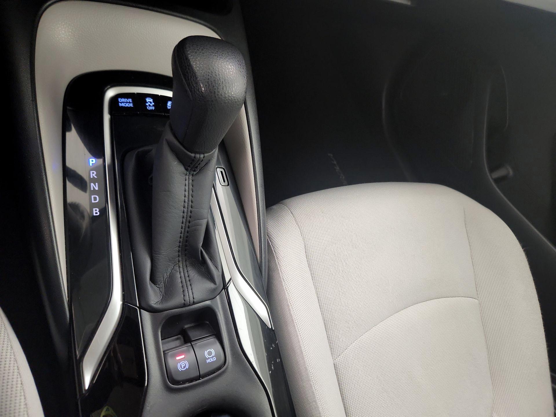 Thumbnail: 2021 Toyota Corolla - 17