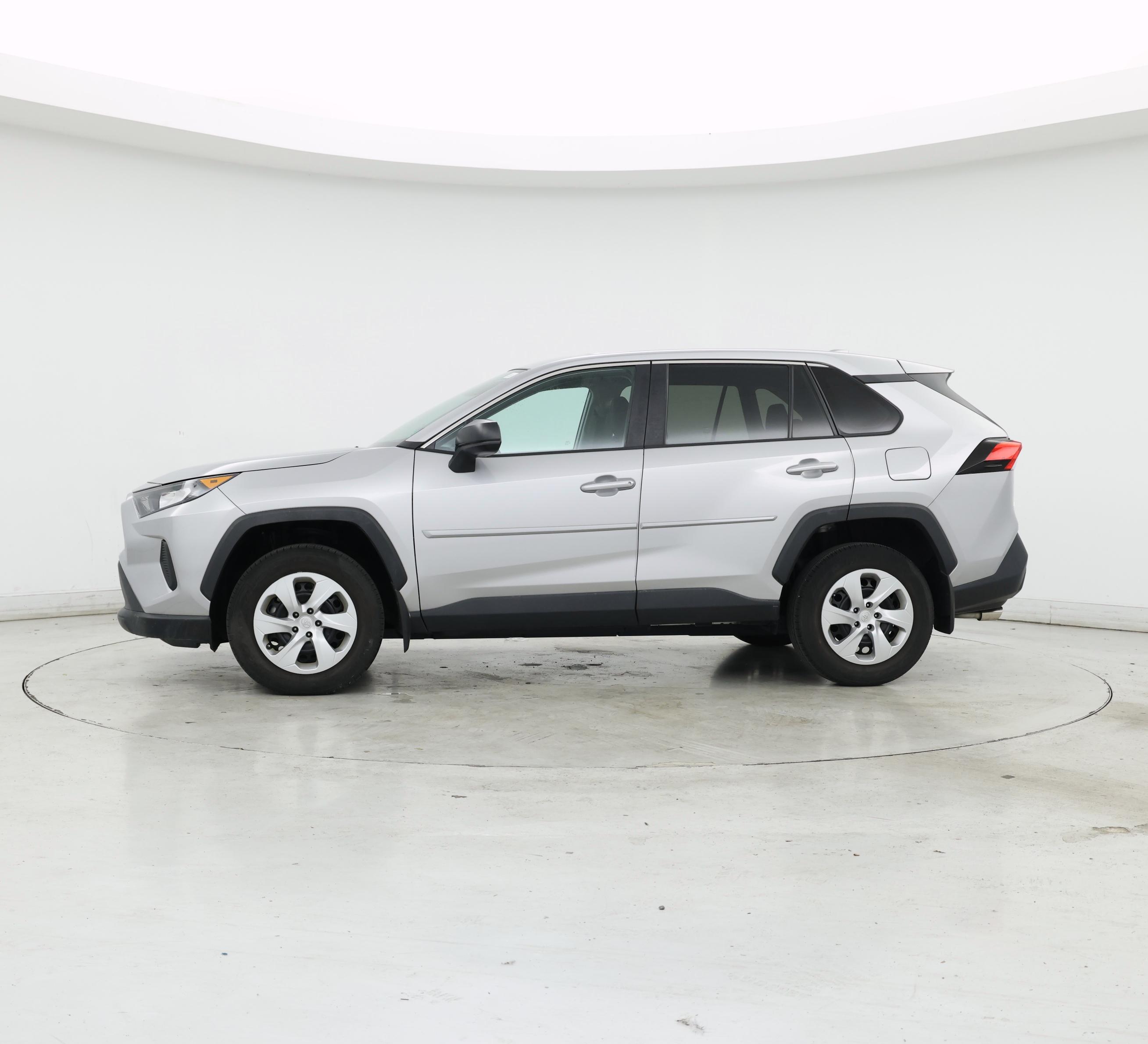 Thumbnail: 2022 Toyota RAV4 - 3