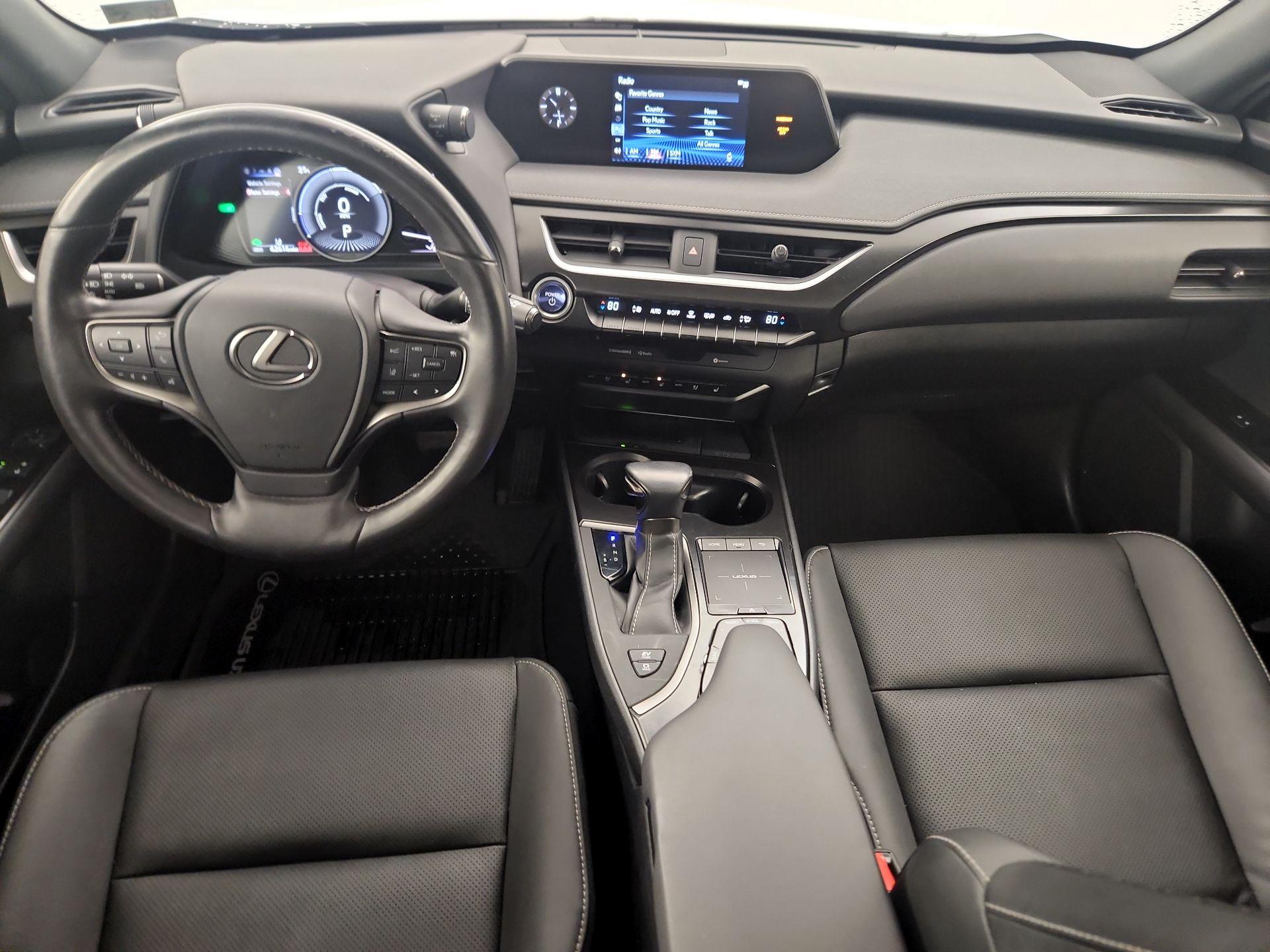 Thumbnail: 2021 Lexus UX - 9