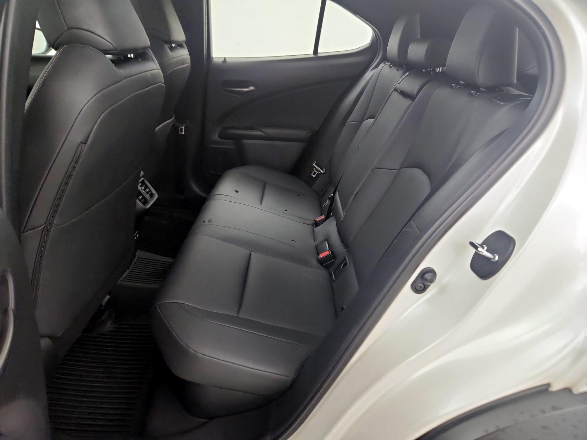 Thumbnail: 2021 Lexus UX - 19