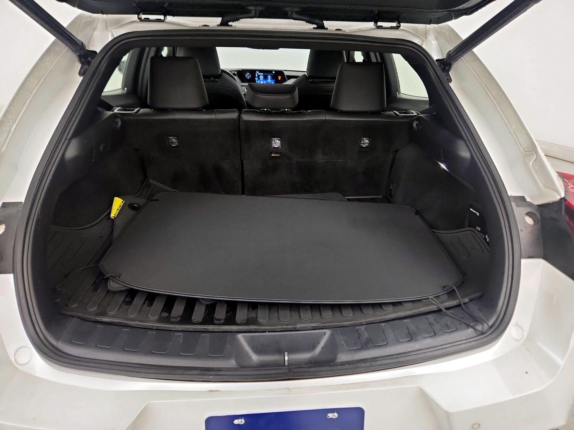 Thumbnail: 2021 Lexus UX - 20