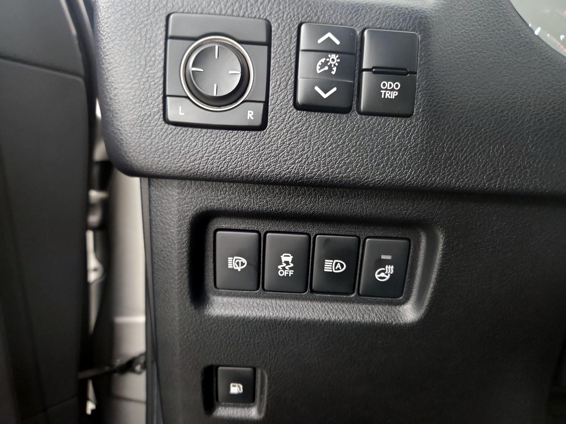 Thumbnail: 2021 Lexus GX - 13