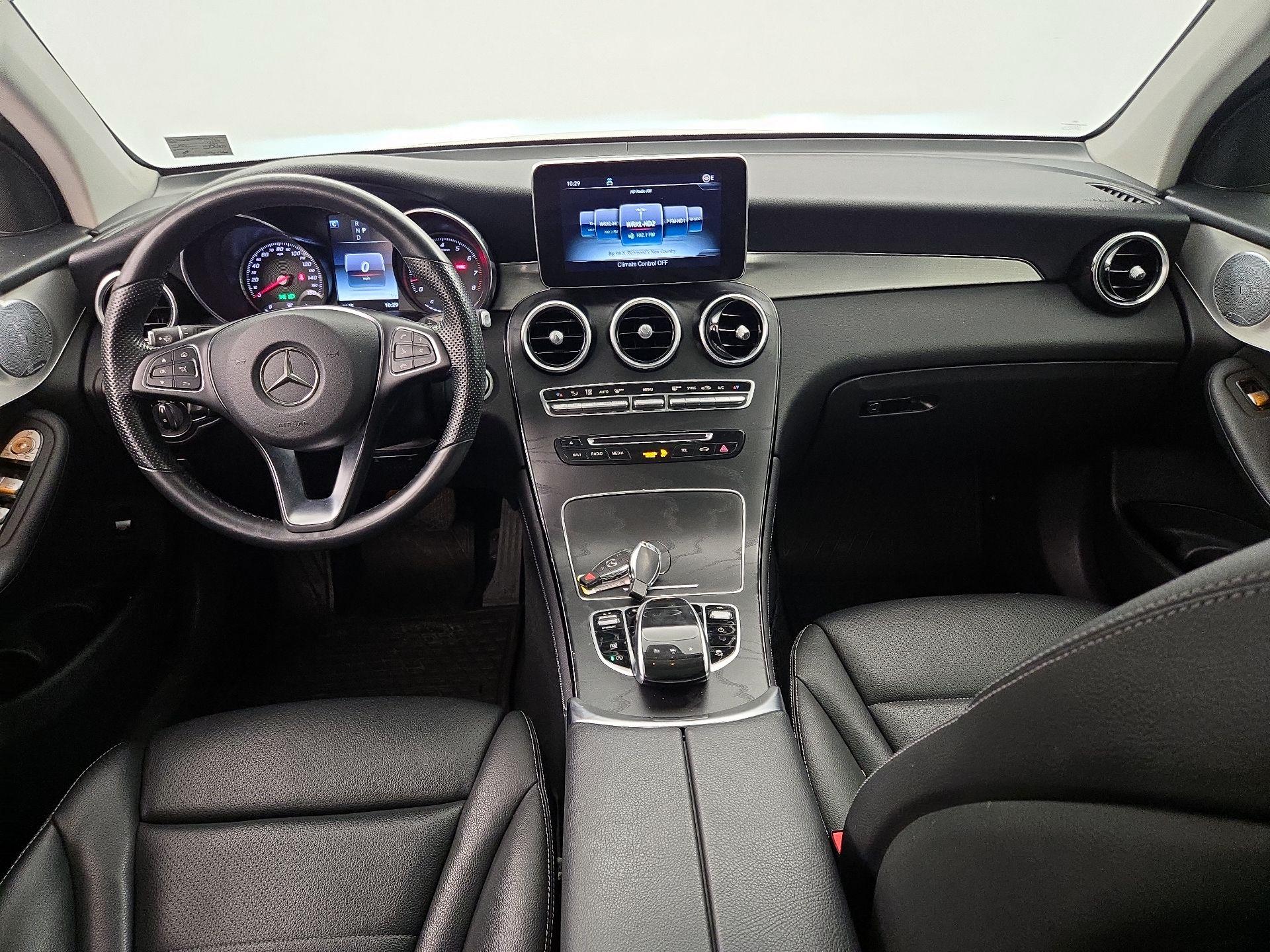 Thumbnail: 2019 Mercedes-Benz GLC - 9