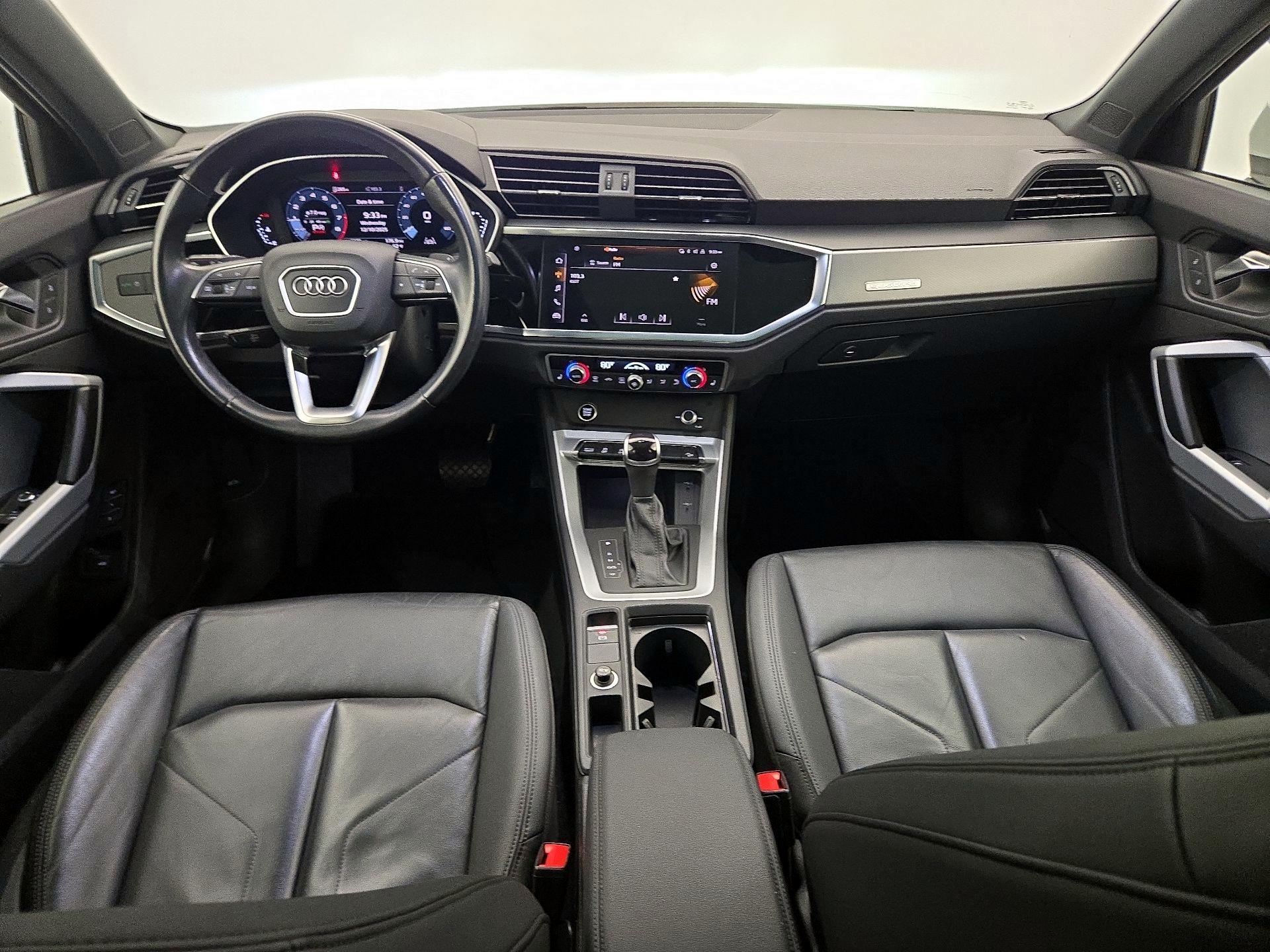 Thumbnail: 2023 Audi Q3 - 9