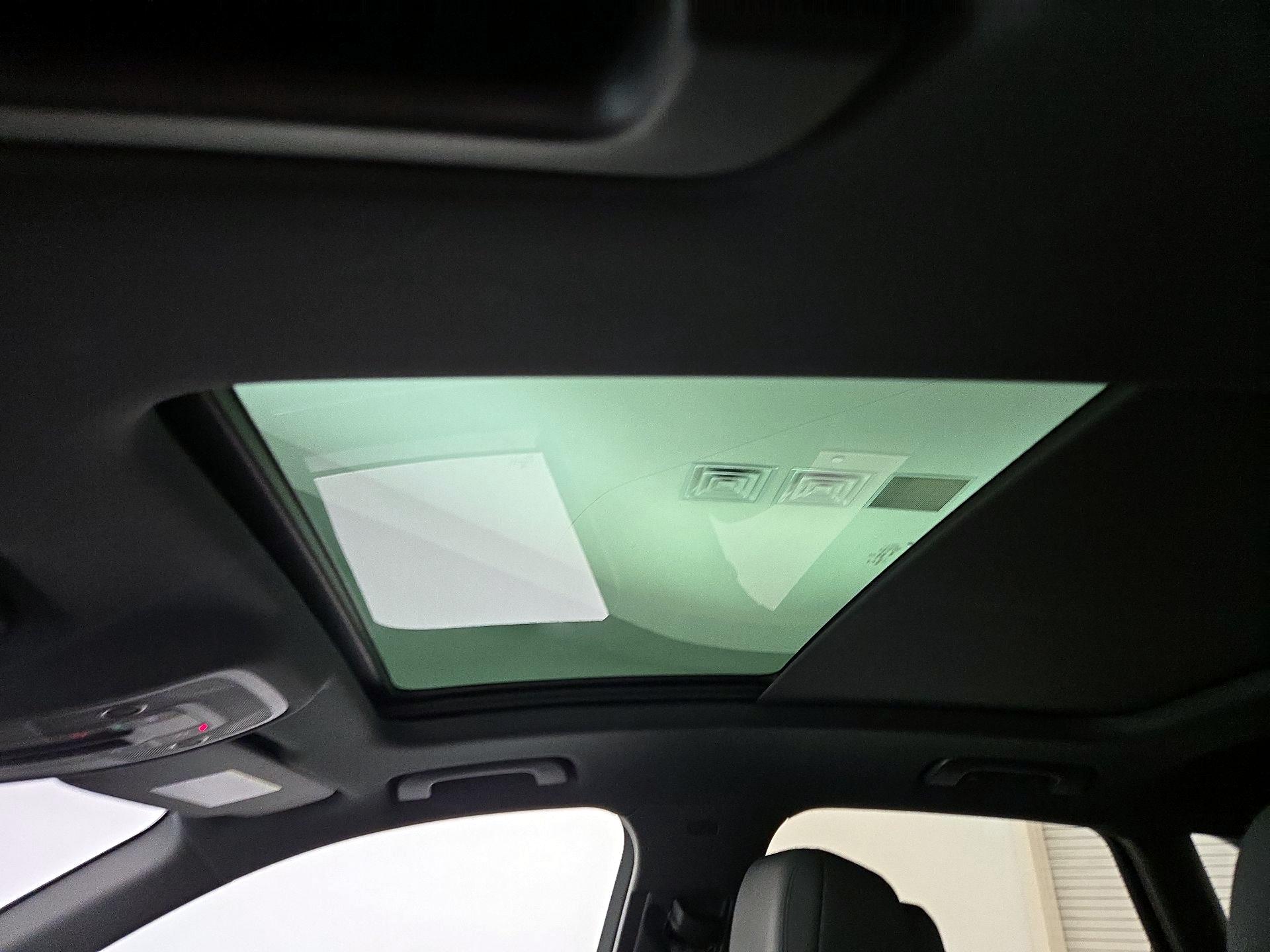 Thumbnail: 2023 Audi Q3 - 19