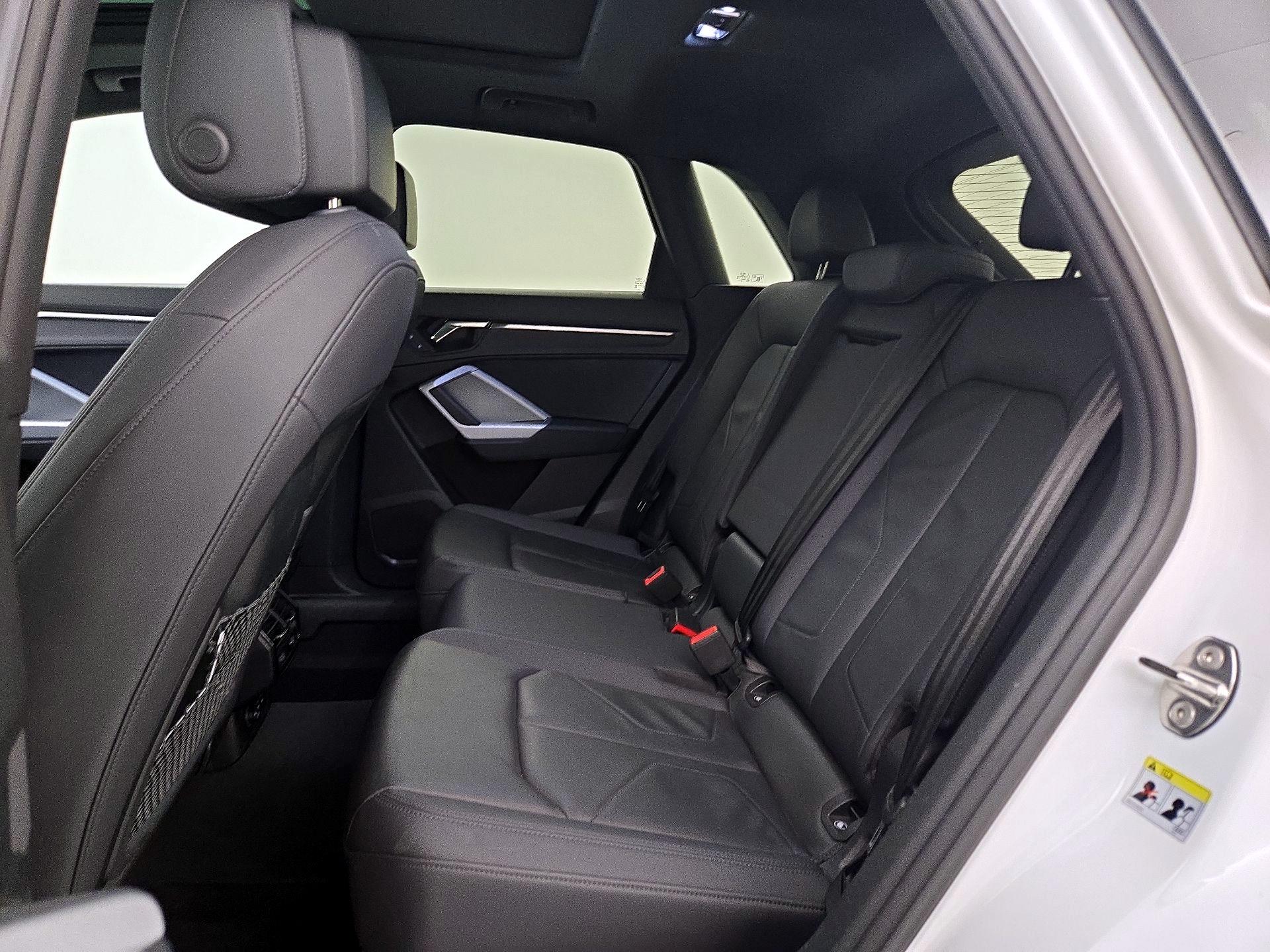 Thumbnail: 2023 Audi Q3 - 20