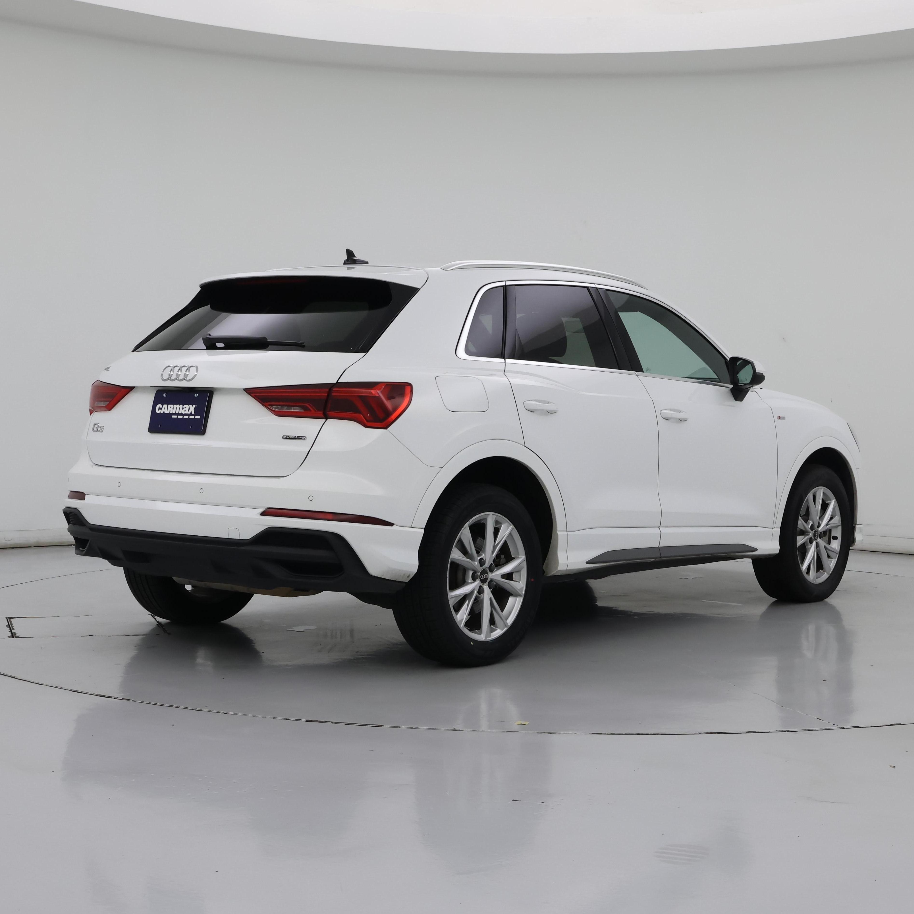 Thumbnail: 2023 Audi Q3 - 8