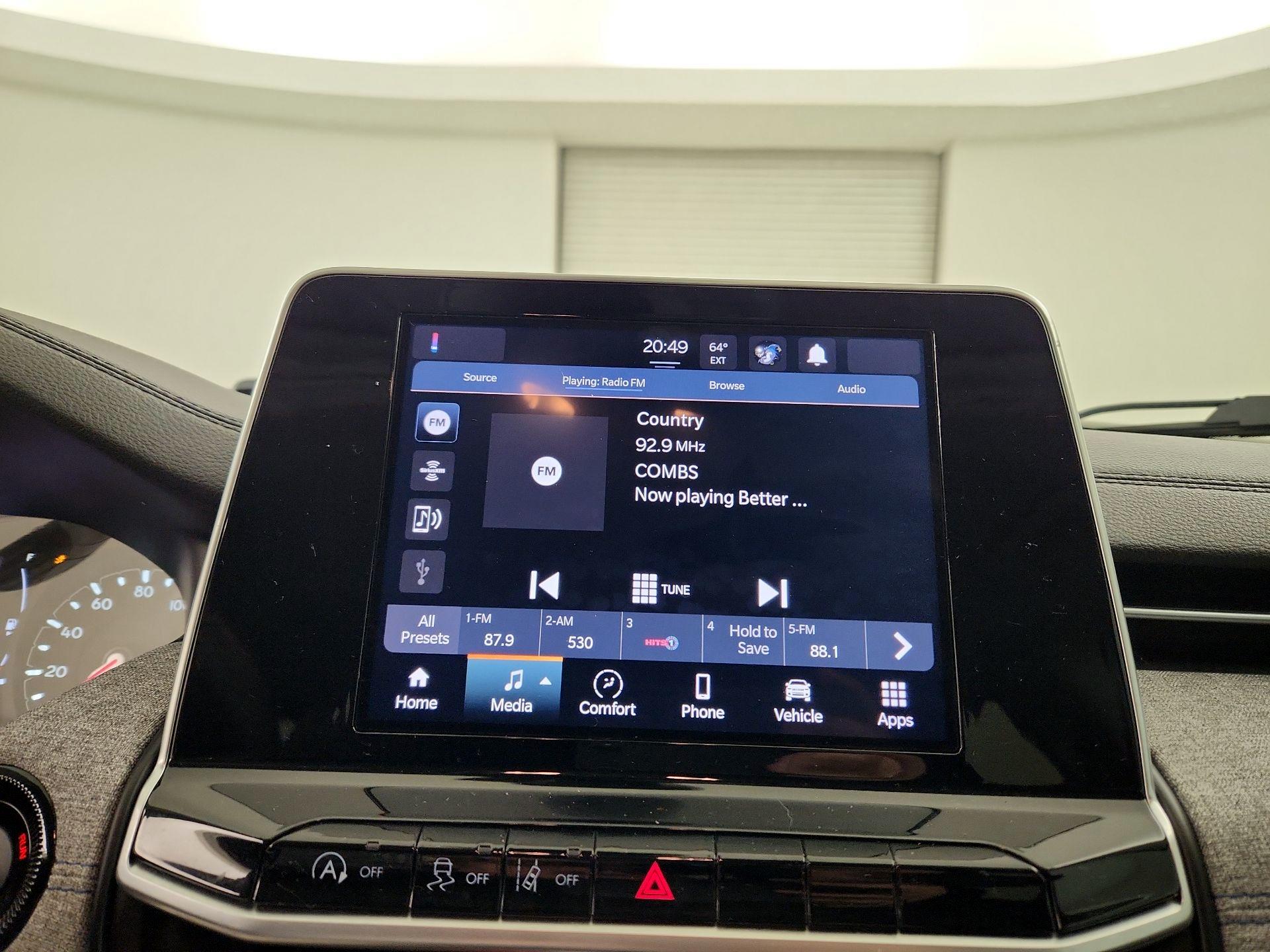 Thumbnail: 2022 Jeep Compass - 15