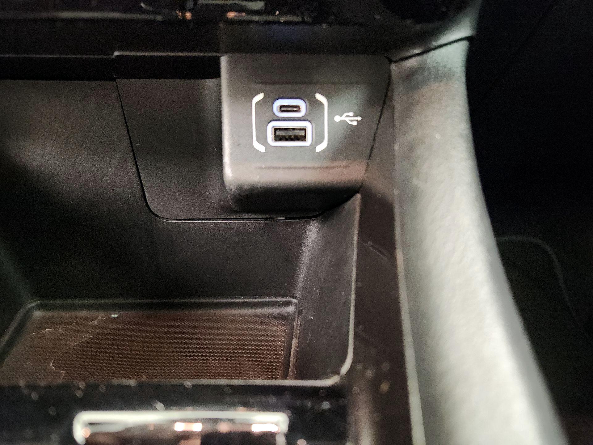 Thumbnail: 2022 Jeep Compass - 18