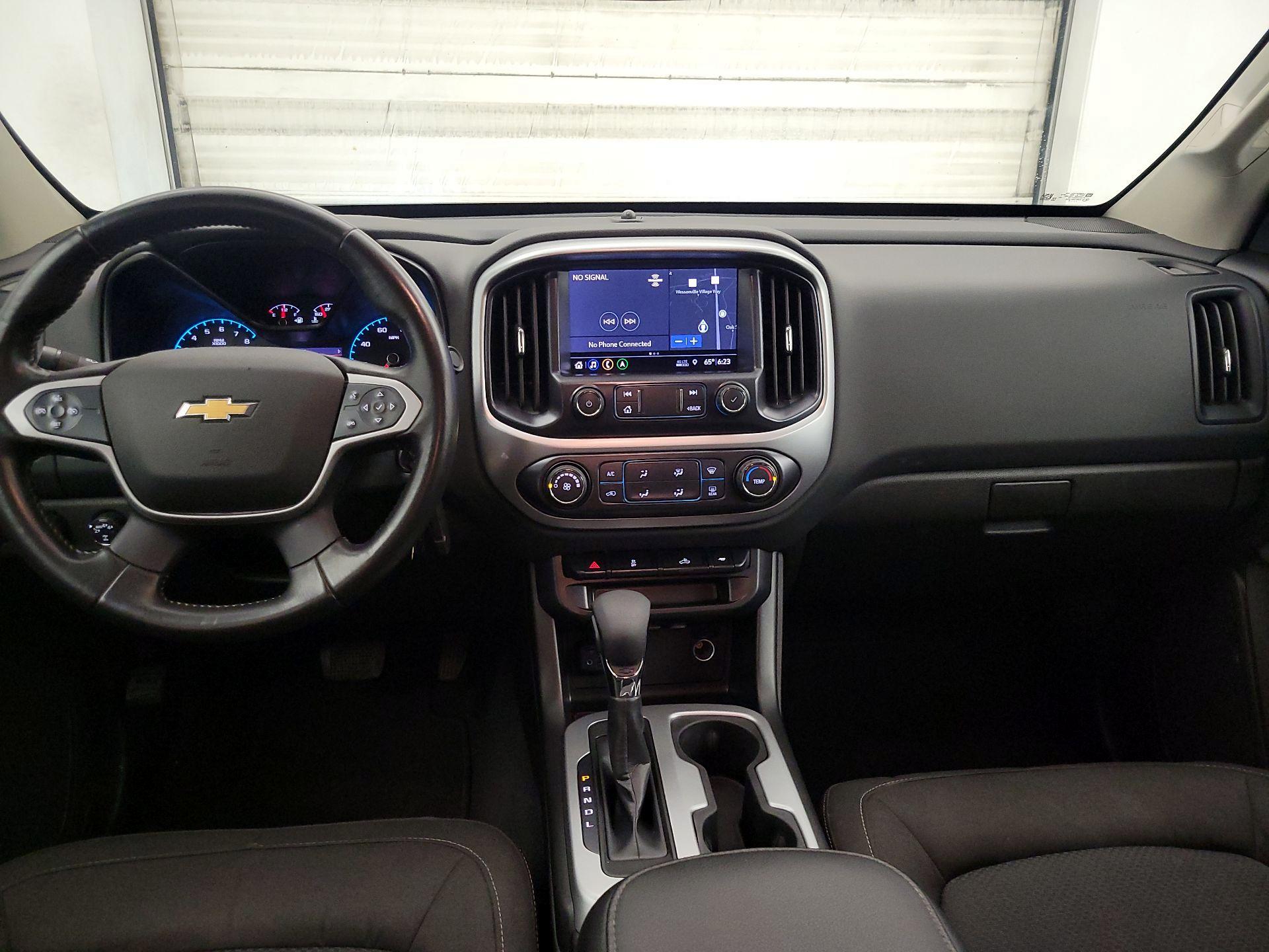 Thumbnail: 2022 Chevrolet Colorado - 9