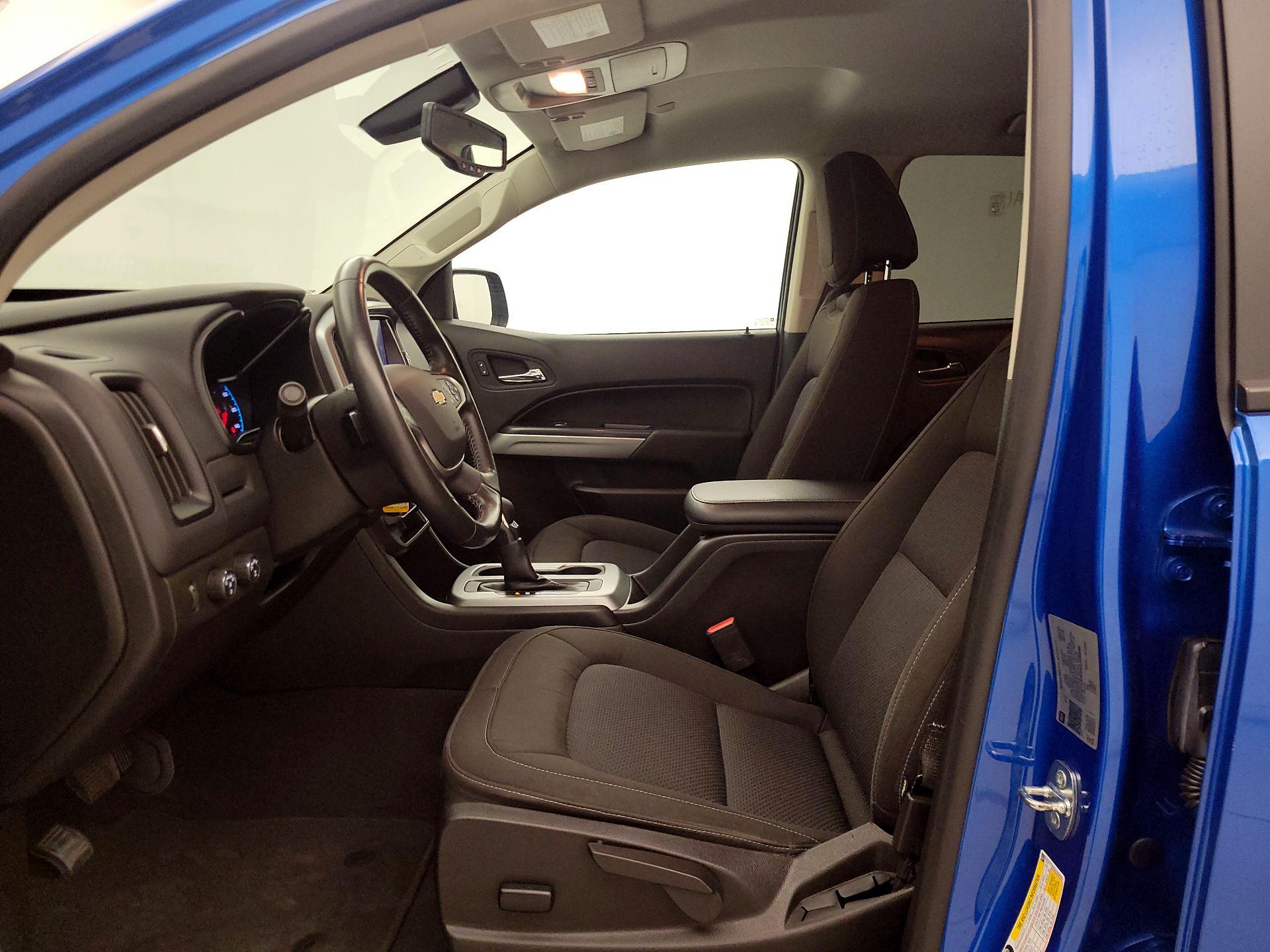 Thumbnail: 2022 Chevrolet Colorado - 11