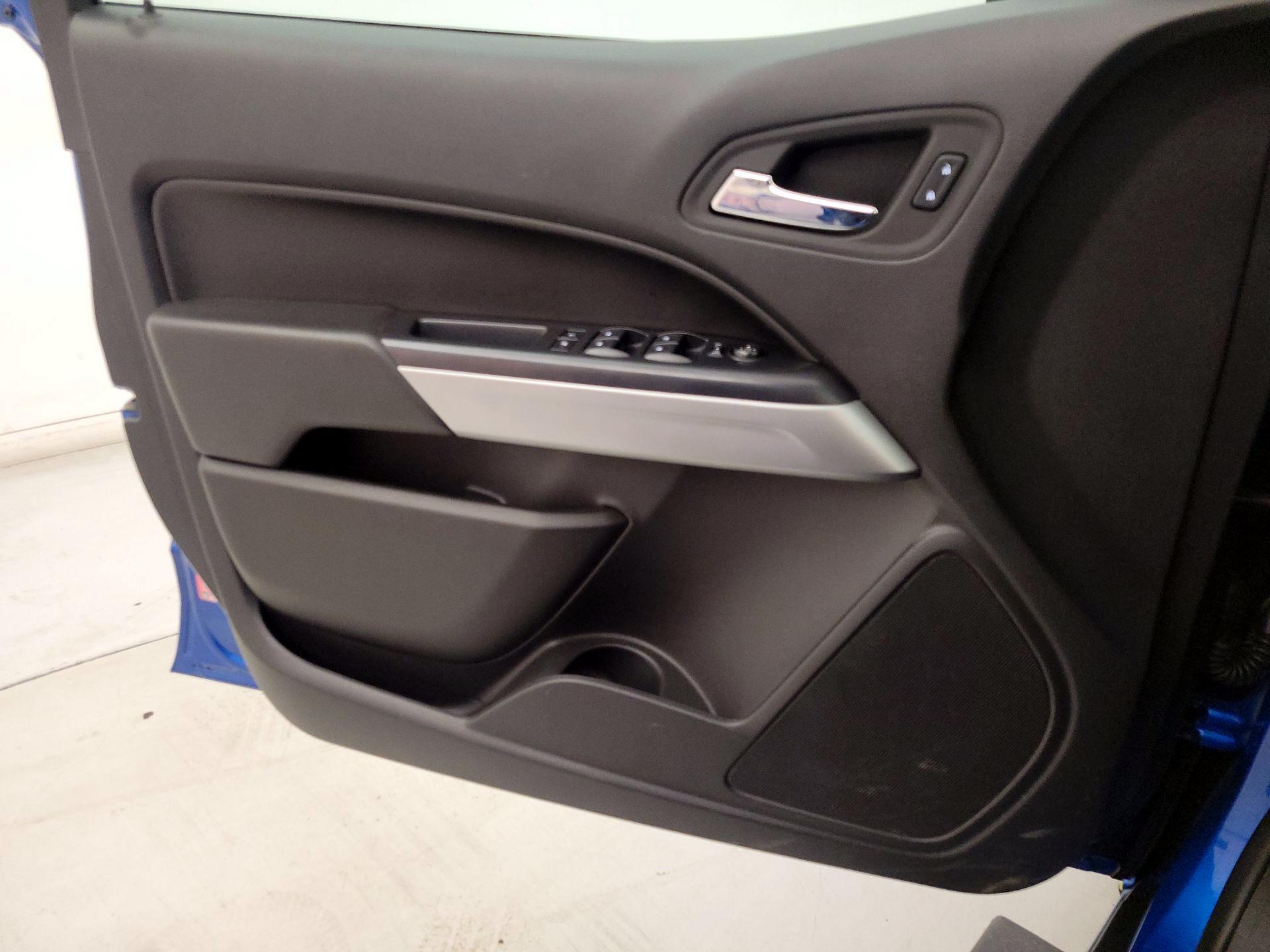 Thumbnail: 2022 Chevrolet Colorado - 12