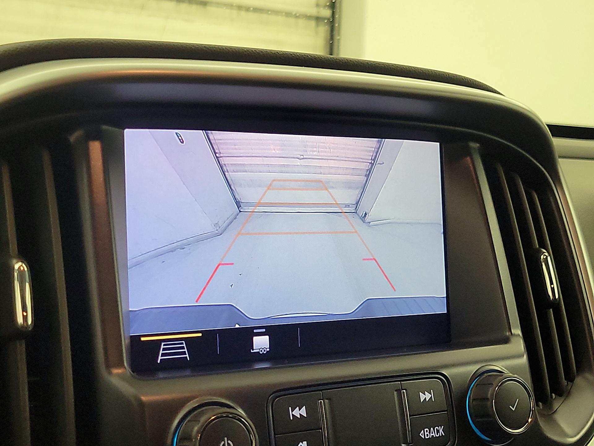 Thumbnail: 2022 Chevrolet Colorado - 14