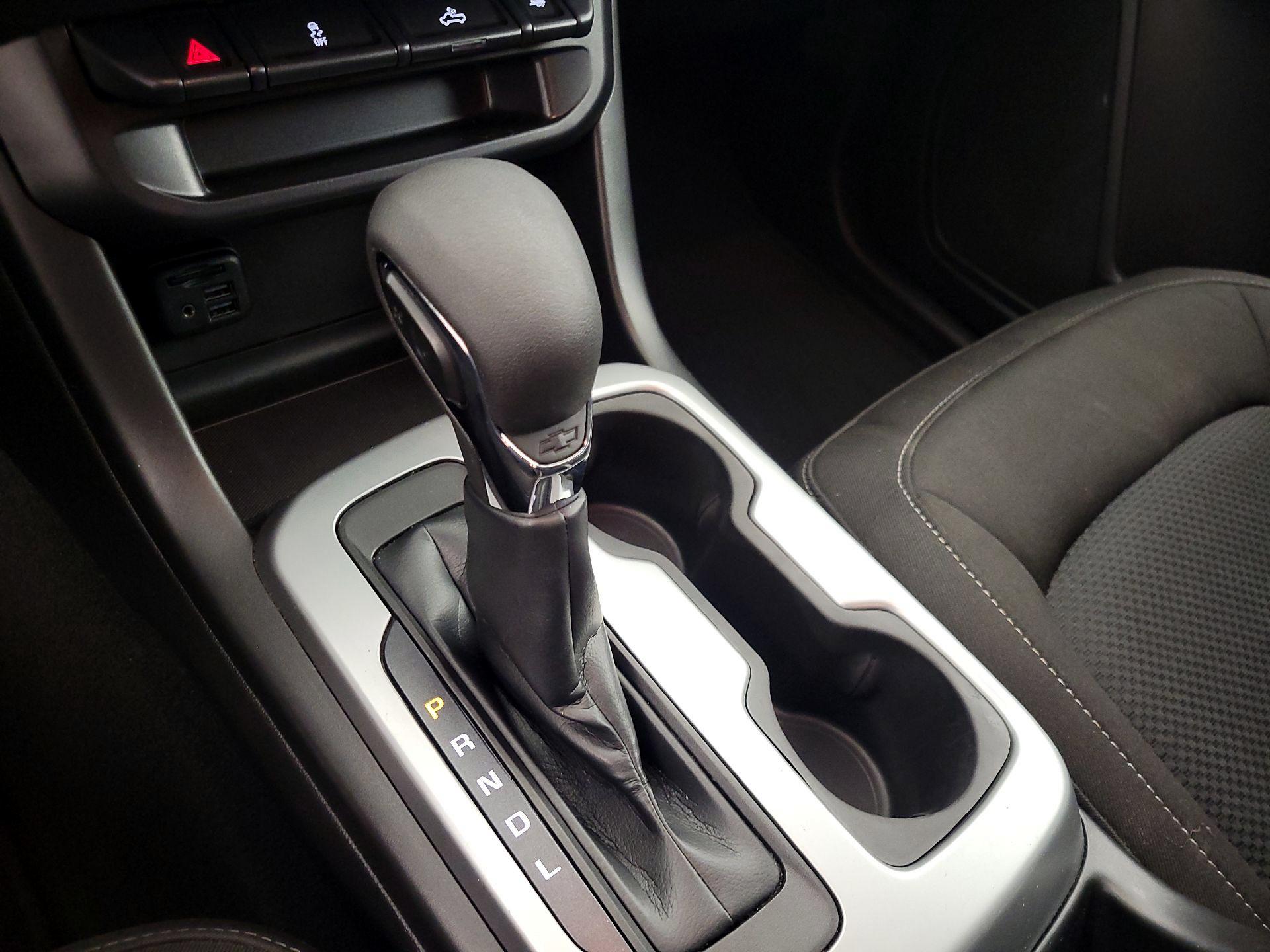 Thumbnail: 2022 Chevrolet Colorado - 17