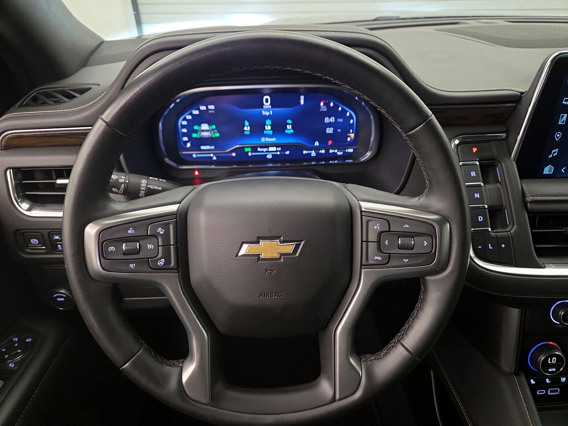 Thumbnail: 2023 Chevrolet Suburban - 10