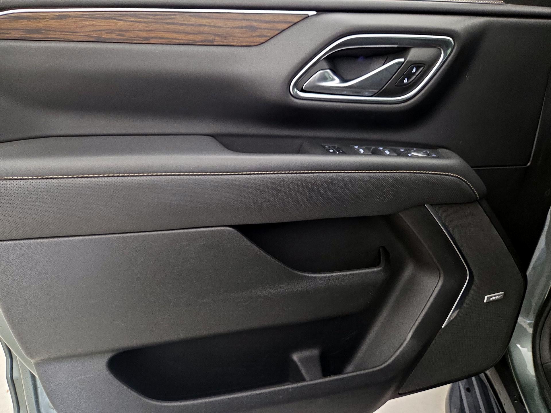 Thumbnail: 2023 Chevrolet Suburban - 12