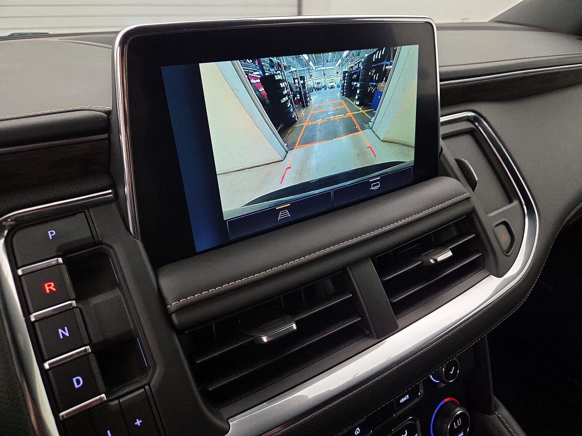 Thumbnail: 2023 Chevrolet Suburban - 14