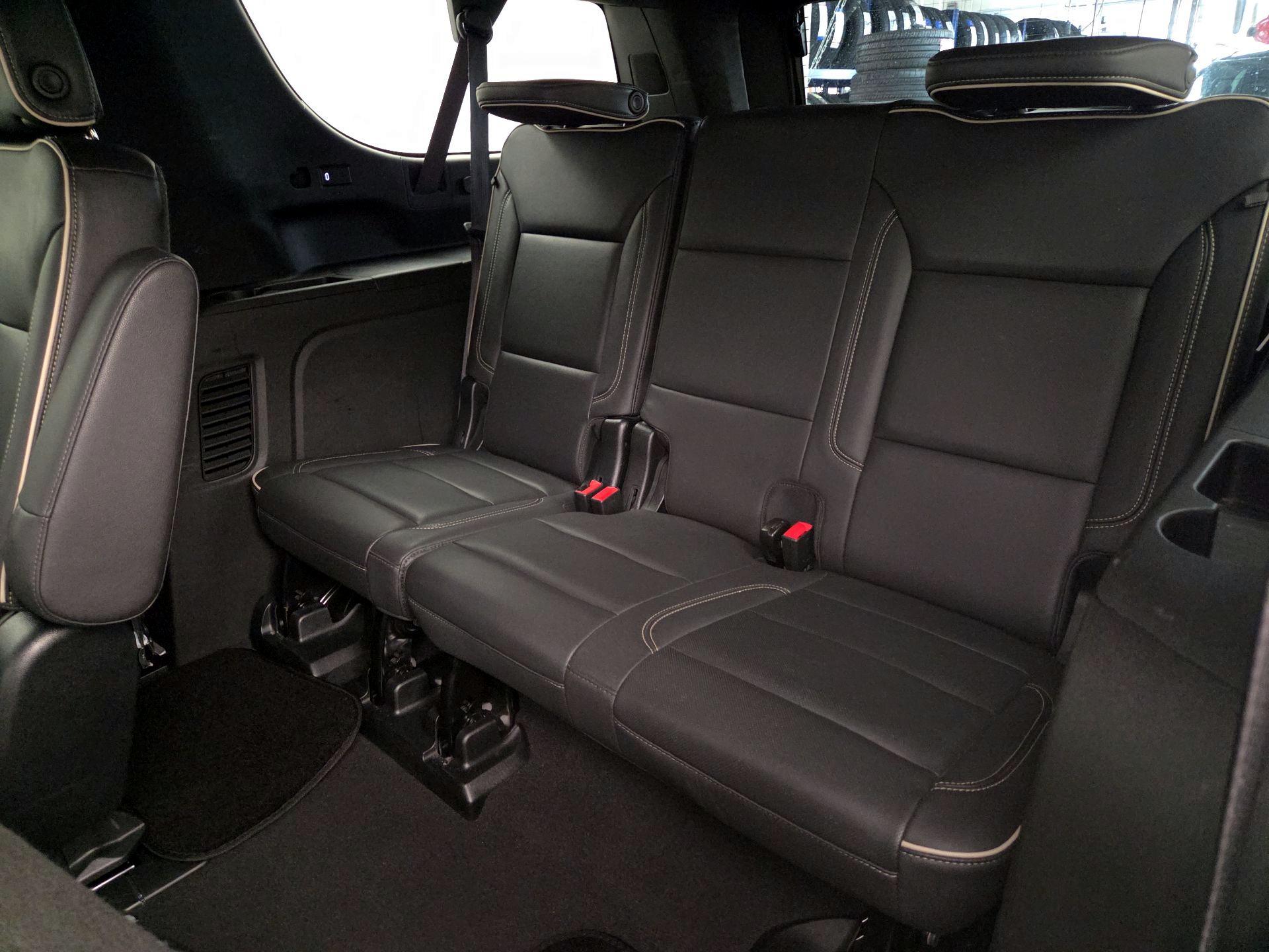 Thumbnail: 2023 Chevrolet Suburban - 20