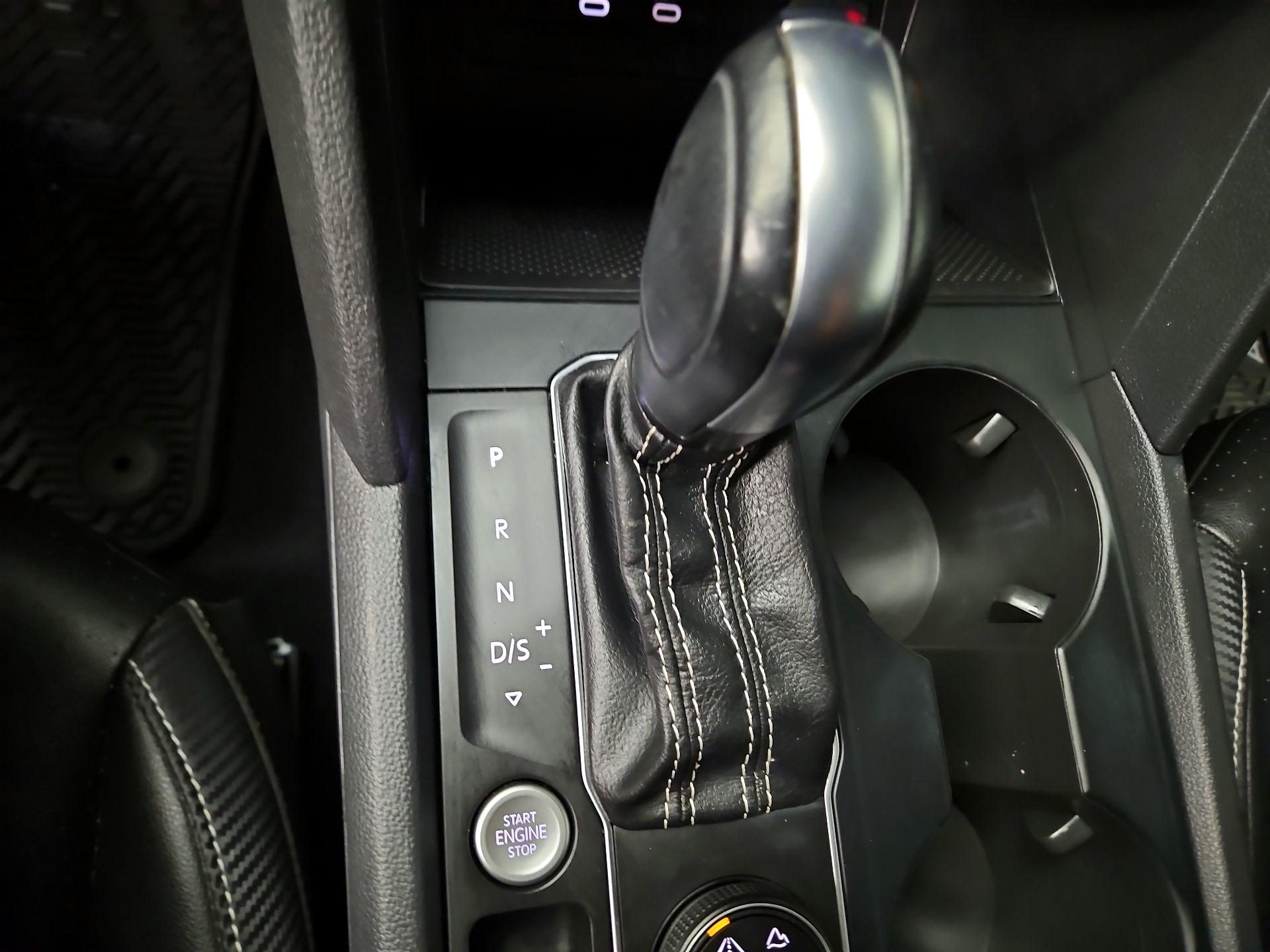 Thumbnail: 2021 Volkswagen Atlas - 17