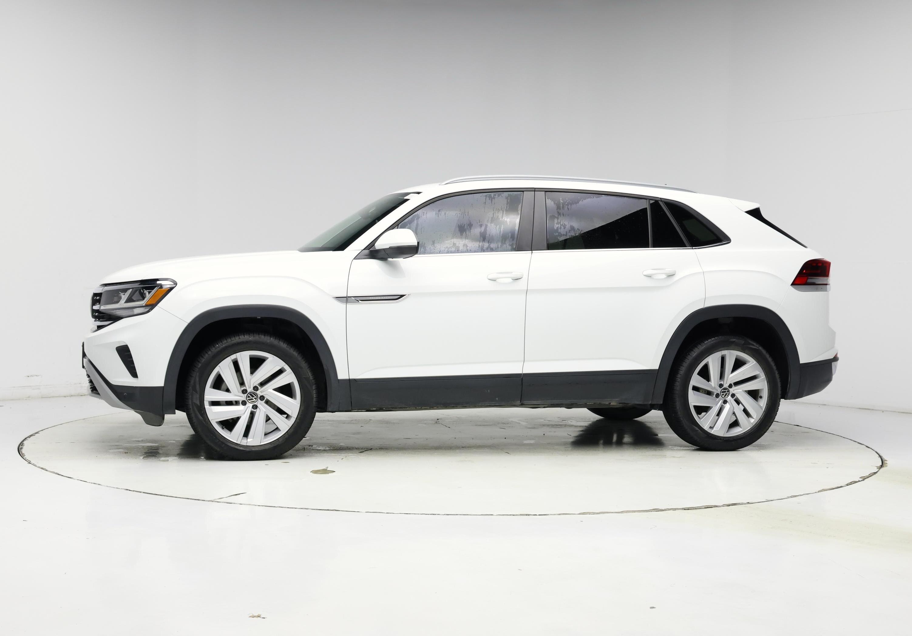Thumbnail: 2021 Volkswagen Atlas - 3