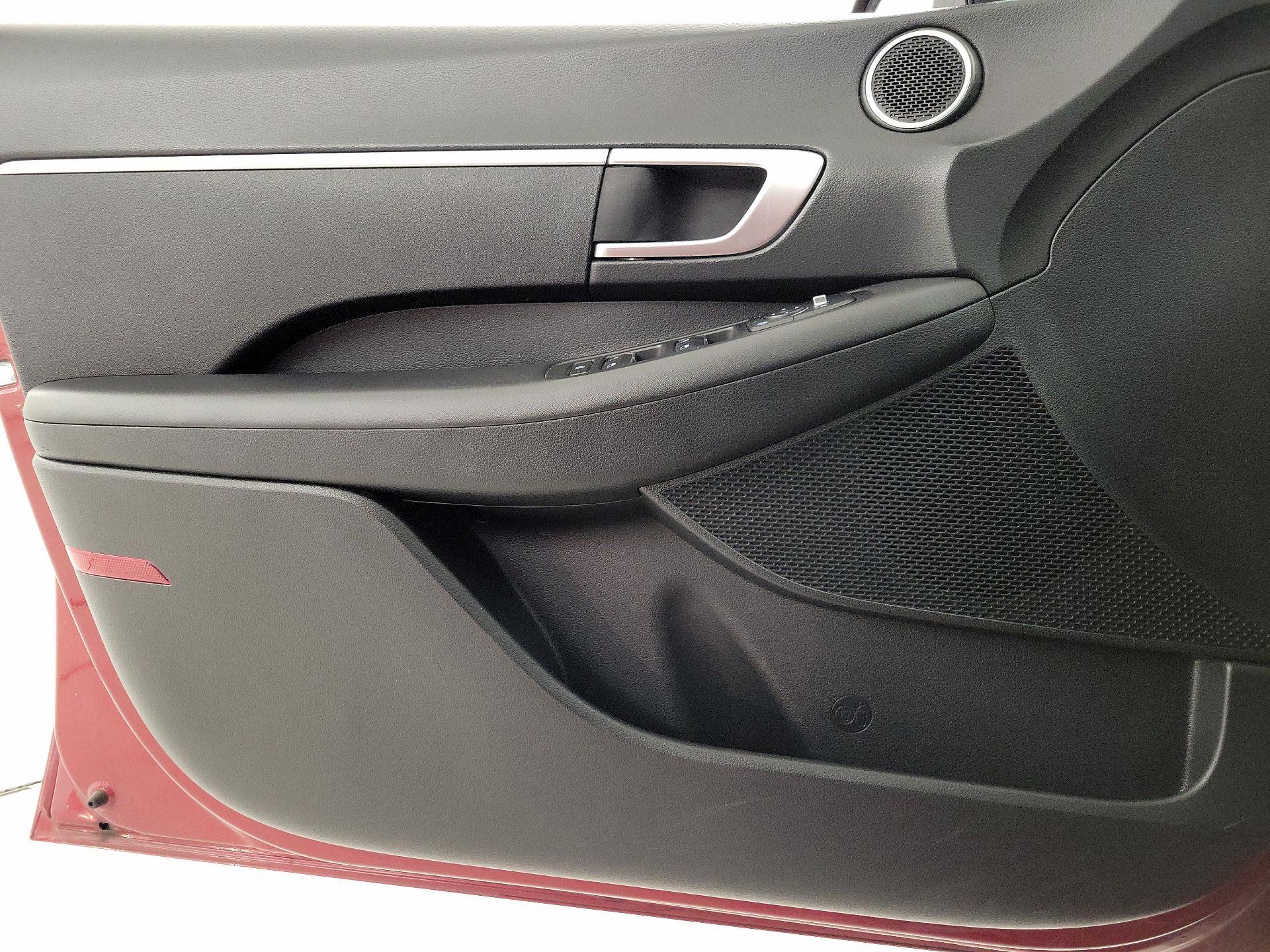 Thumbnail: 2023 Hyundai Sonata - 12