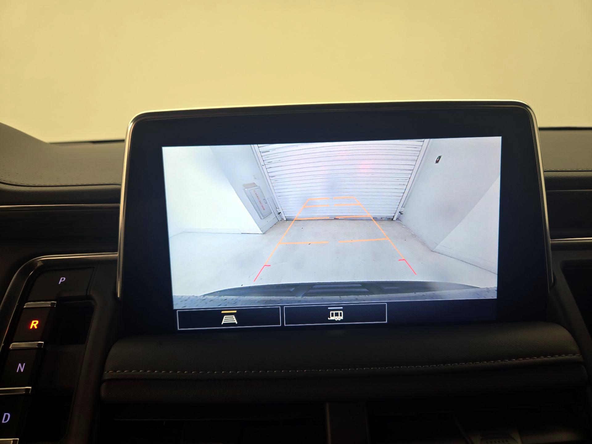 Thumbnail: 2021 Chevrolet Tahoe - 14