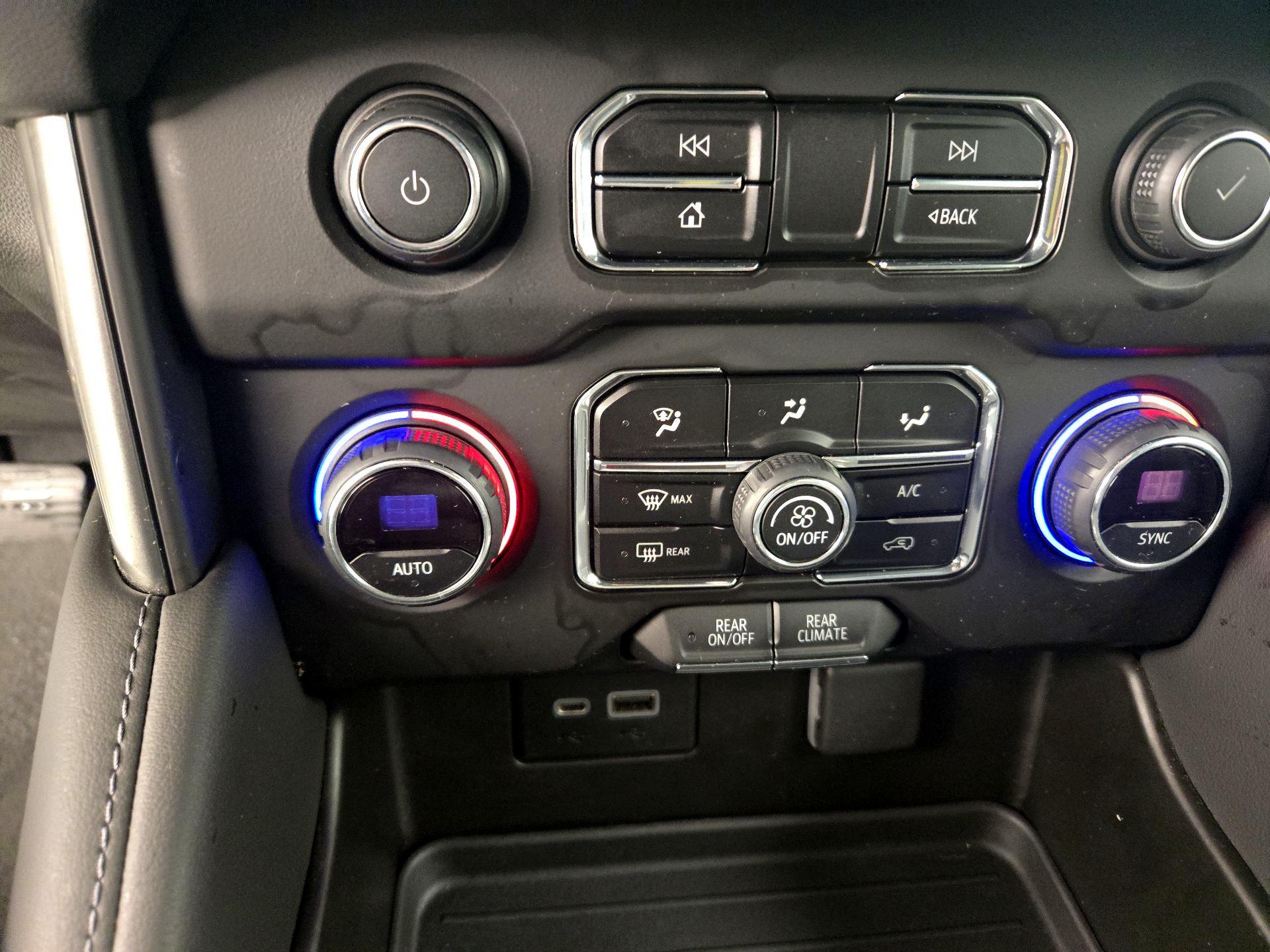 Thumbnail: 2021 Chevrolet Tahoe - 16