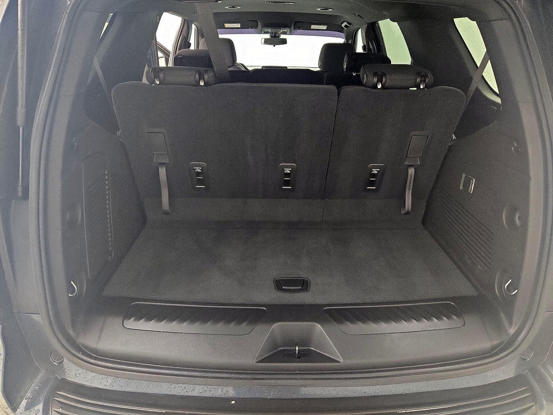 Thumbnail: 2021 Chevrolet Tahoe - 20