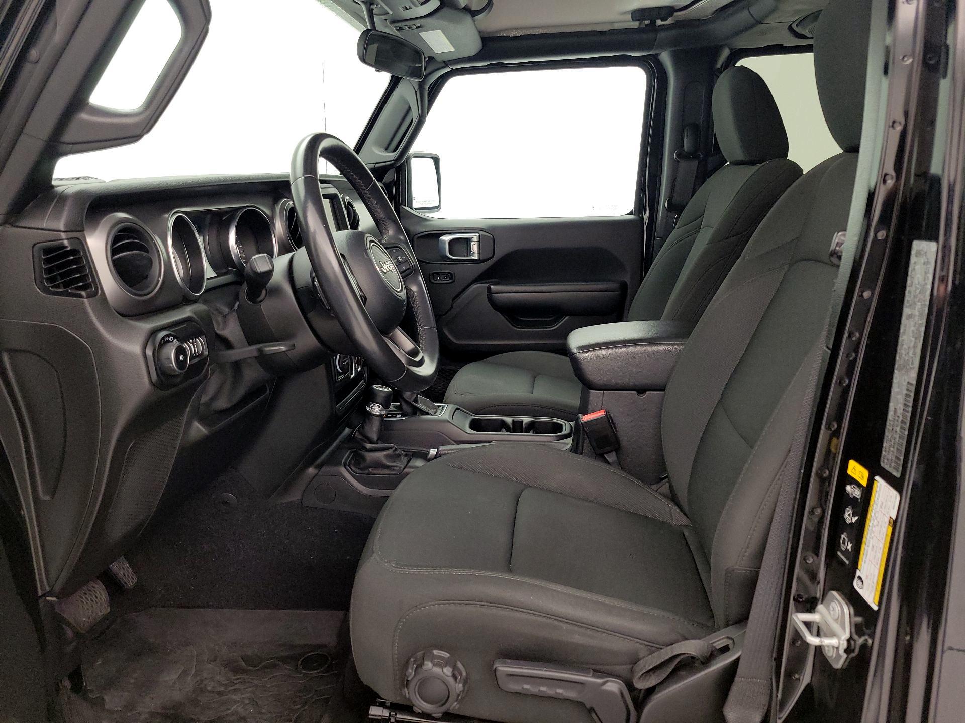 Thumbnail: 2021 Jeep Wrangler - 11