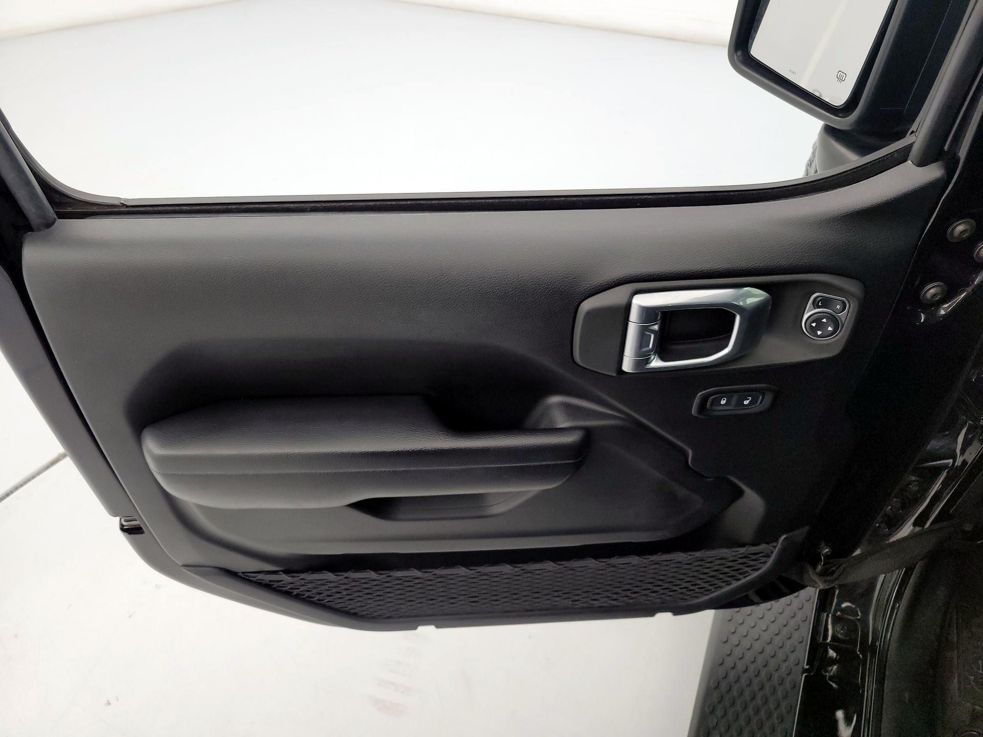 Thumbnail: 2021 Jeep Wrangler - 12