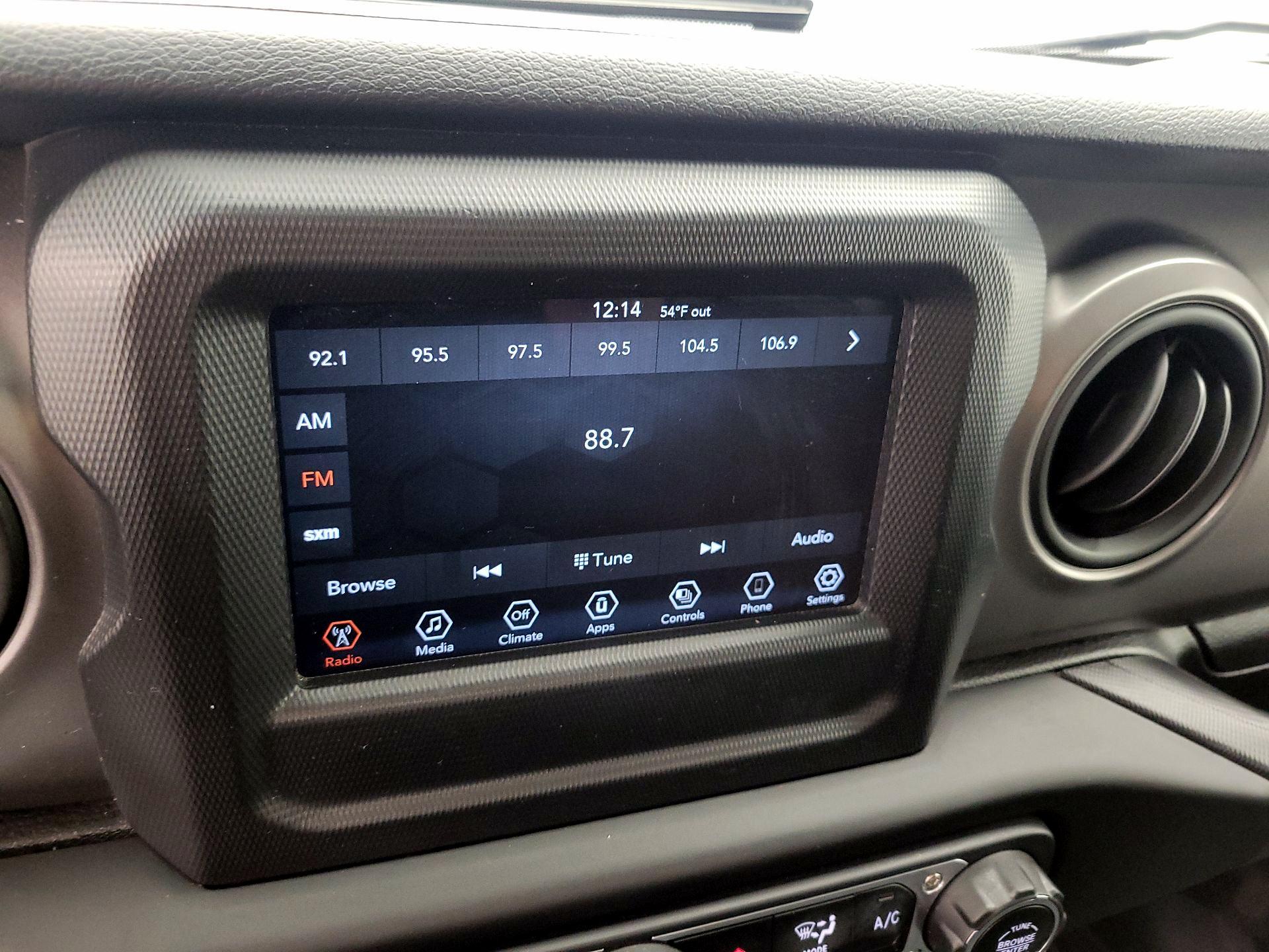 Thumbnail: 2021 Jeep Wrangler - 15