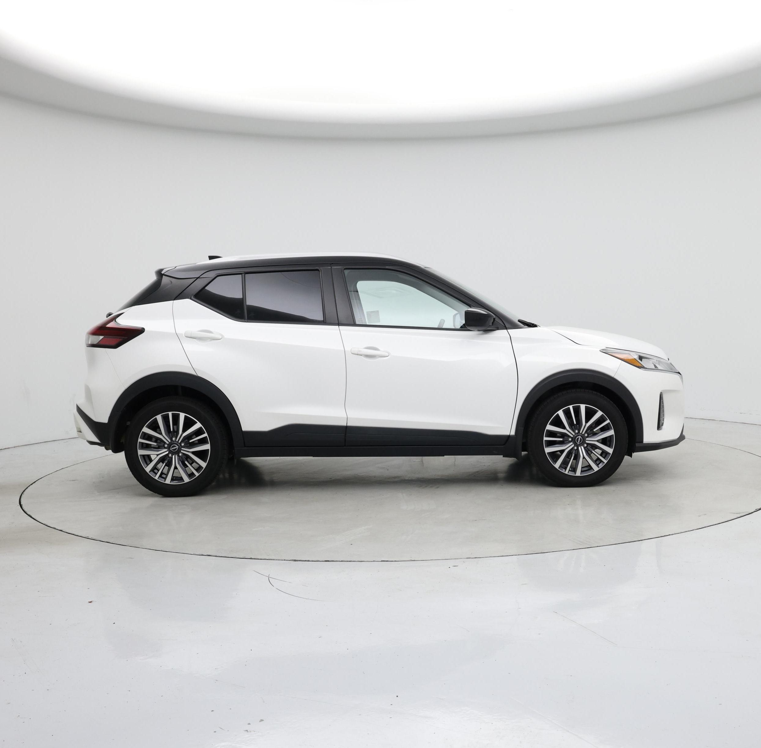 Thumbnail: 2022 Nissan Kicks - 7