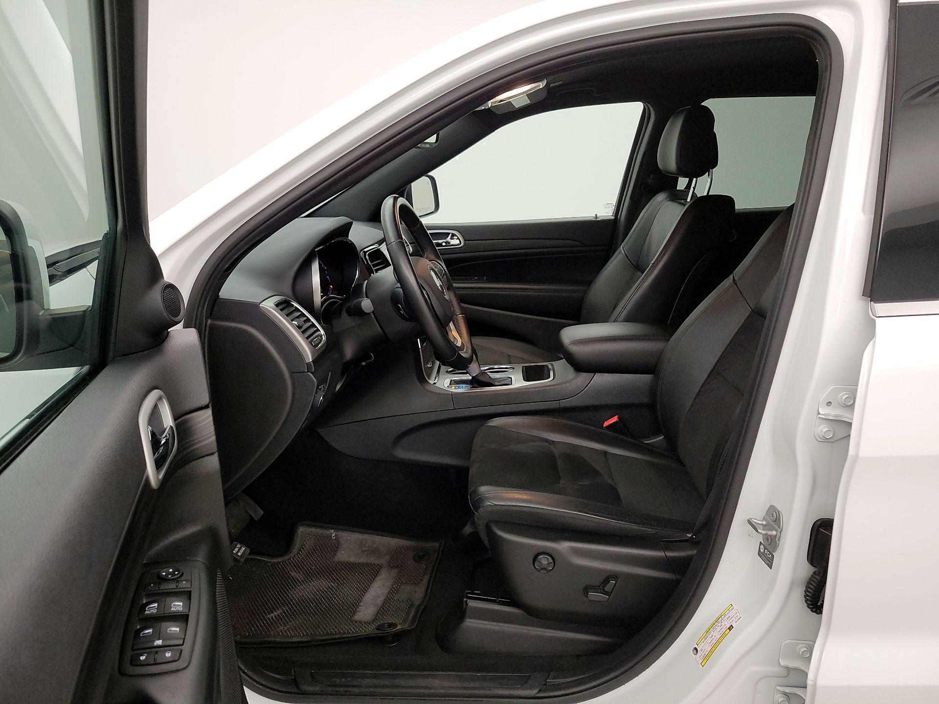 Thumbnail: 2022 Jeep Grand Cherokee - 11