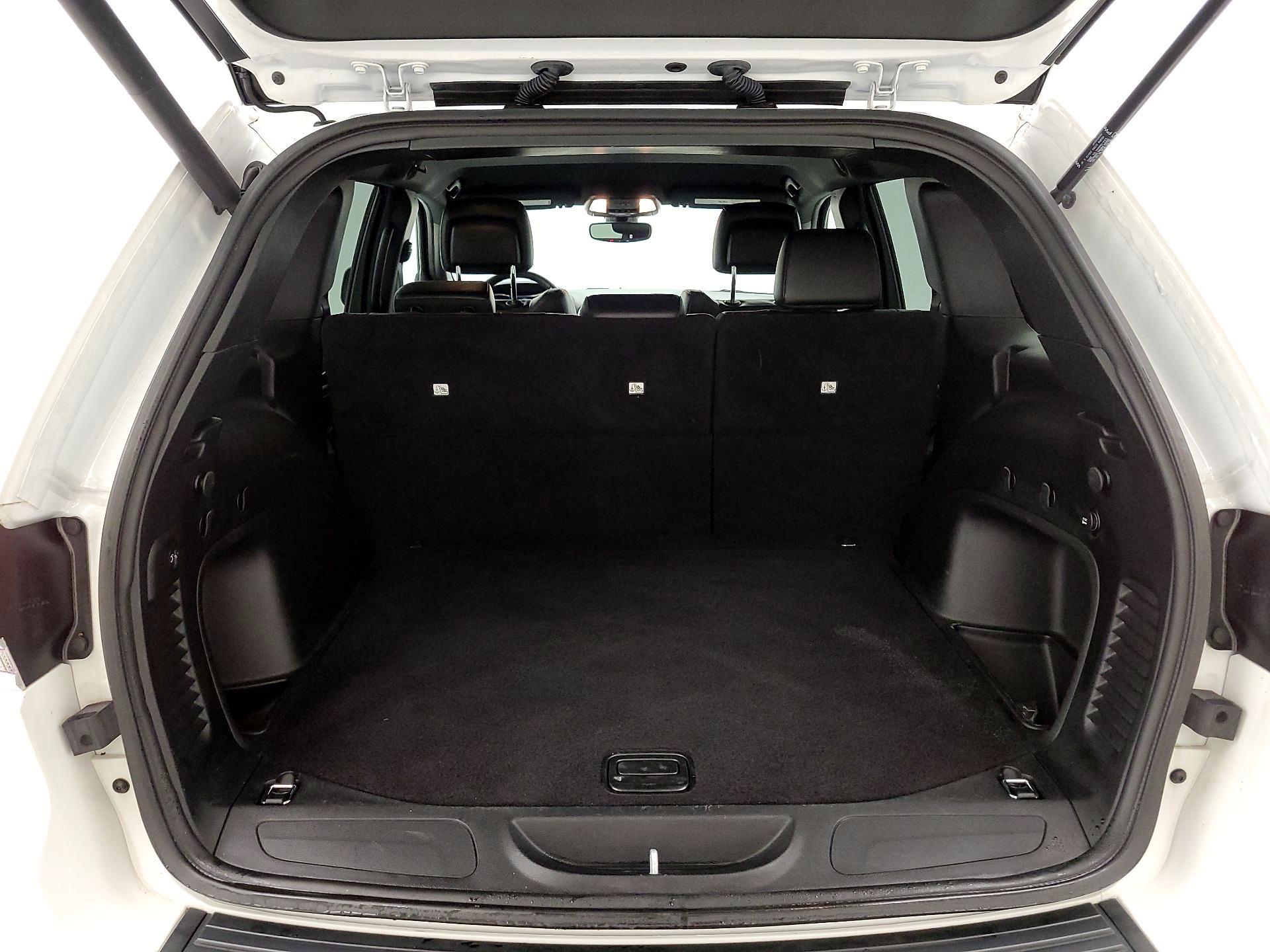 Thumbnail: 2022 Jeep Grand Cherokee - 20