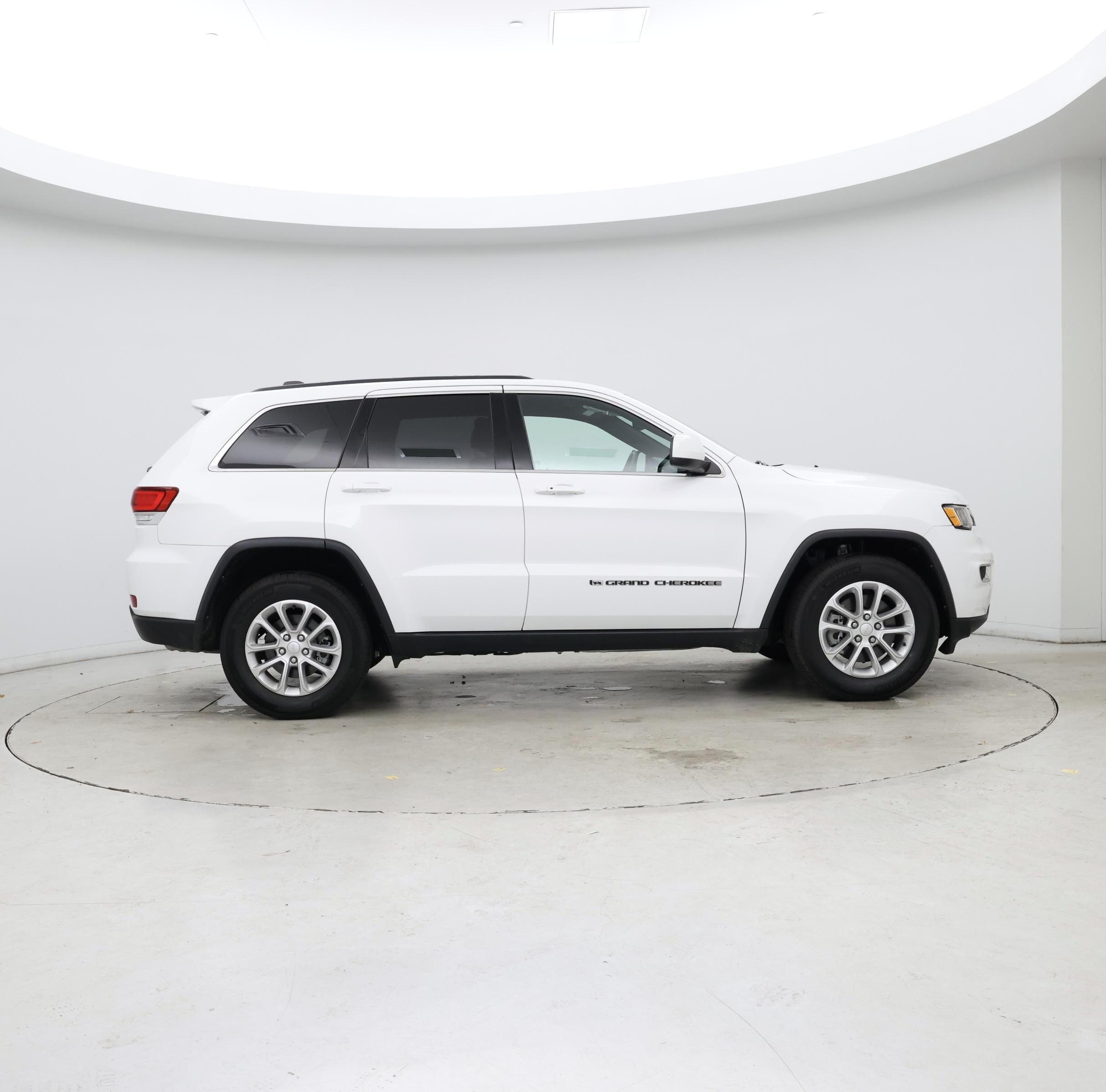 Thumbnail: 2022 Jeep Grand Cherokee - 7