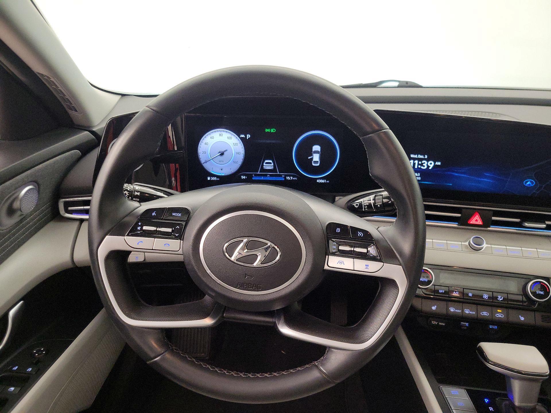 Thumbnail: 2022 Hyundai Elantra - 10