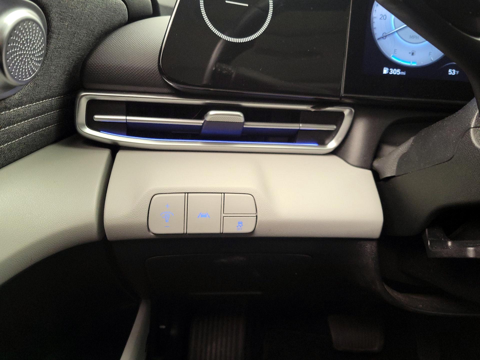 Thumbnail: 2022 Hyundai Elantra - 13