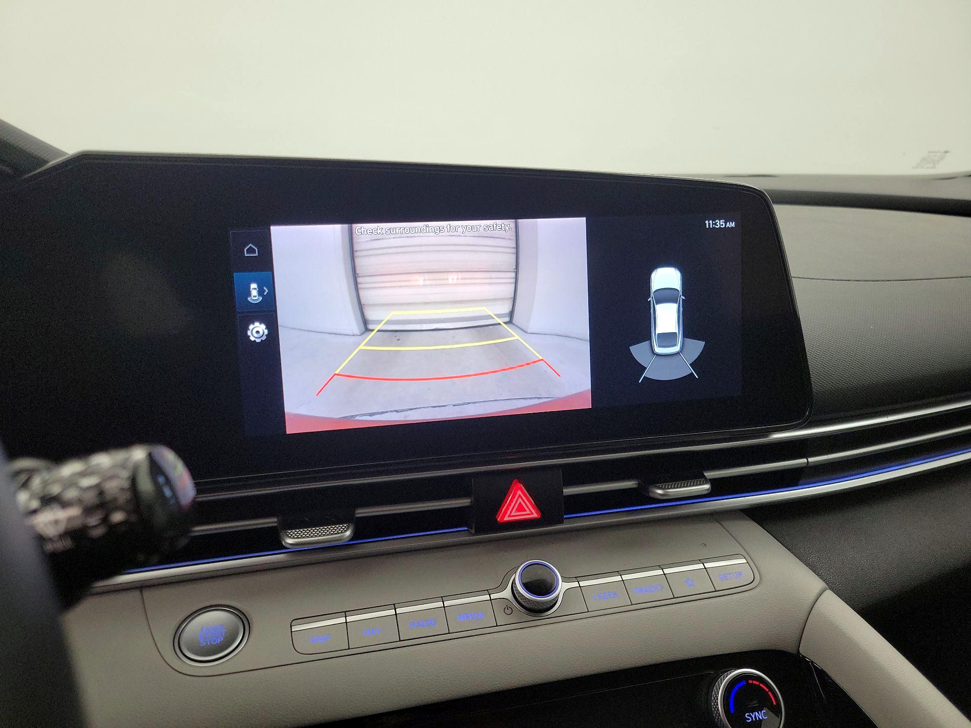 Thumbnail: 2022 Hyundai Elantra - 14