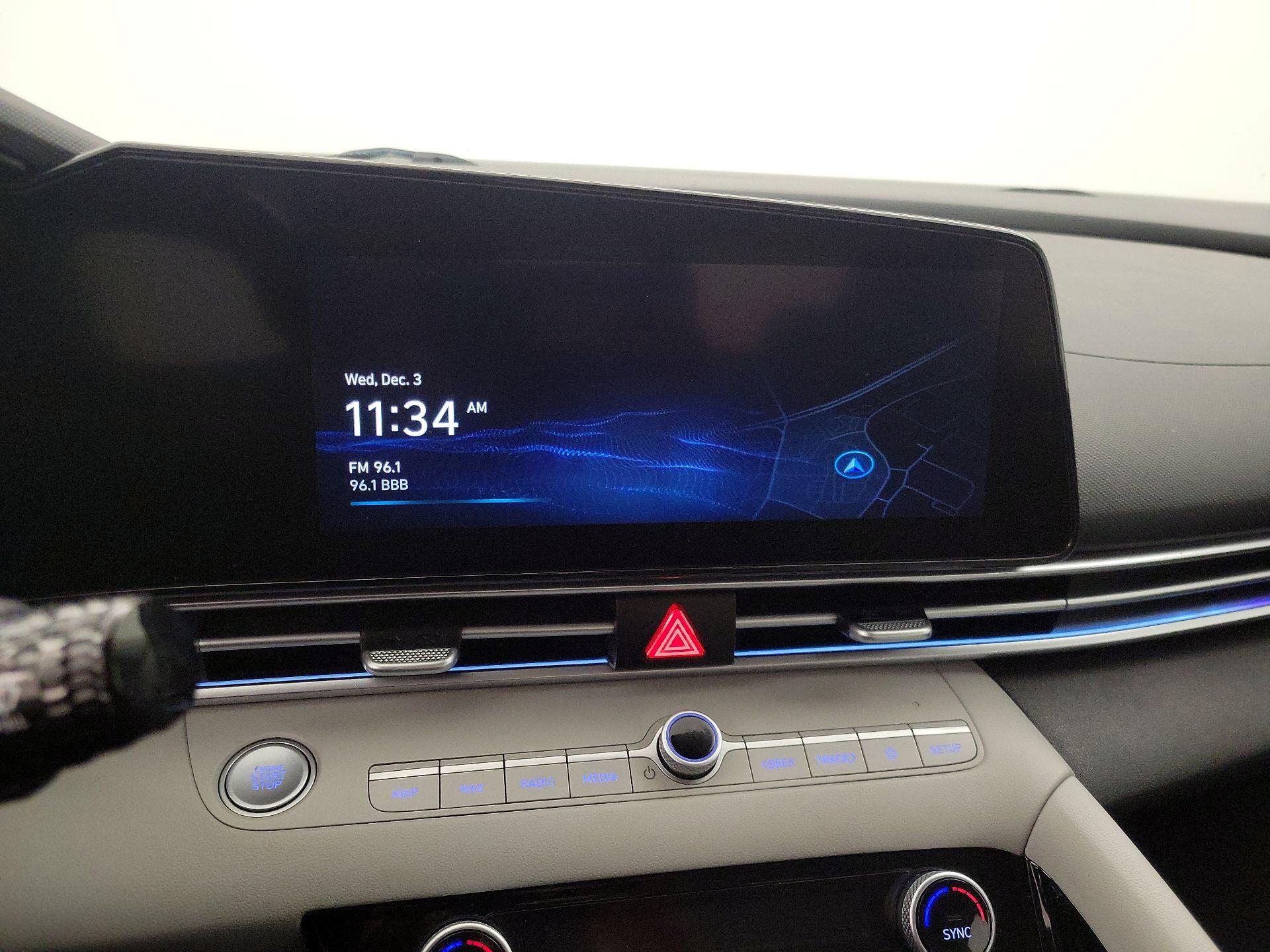 Thumbnail: 2022 Hyundai Elantra - 15