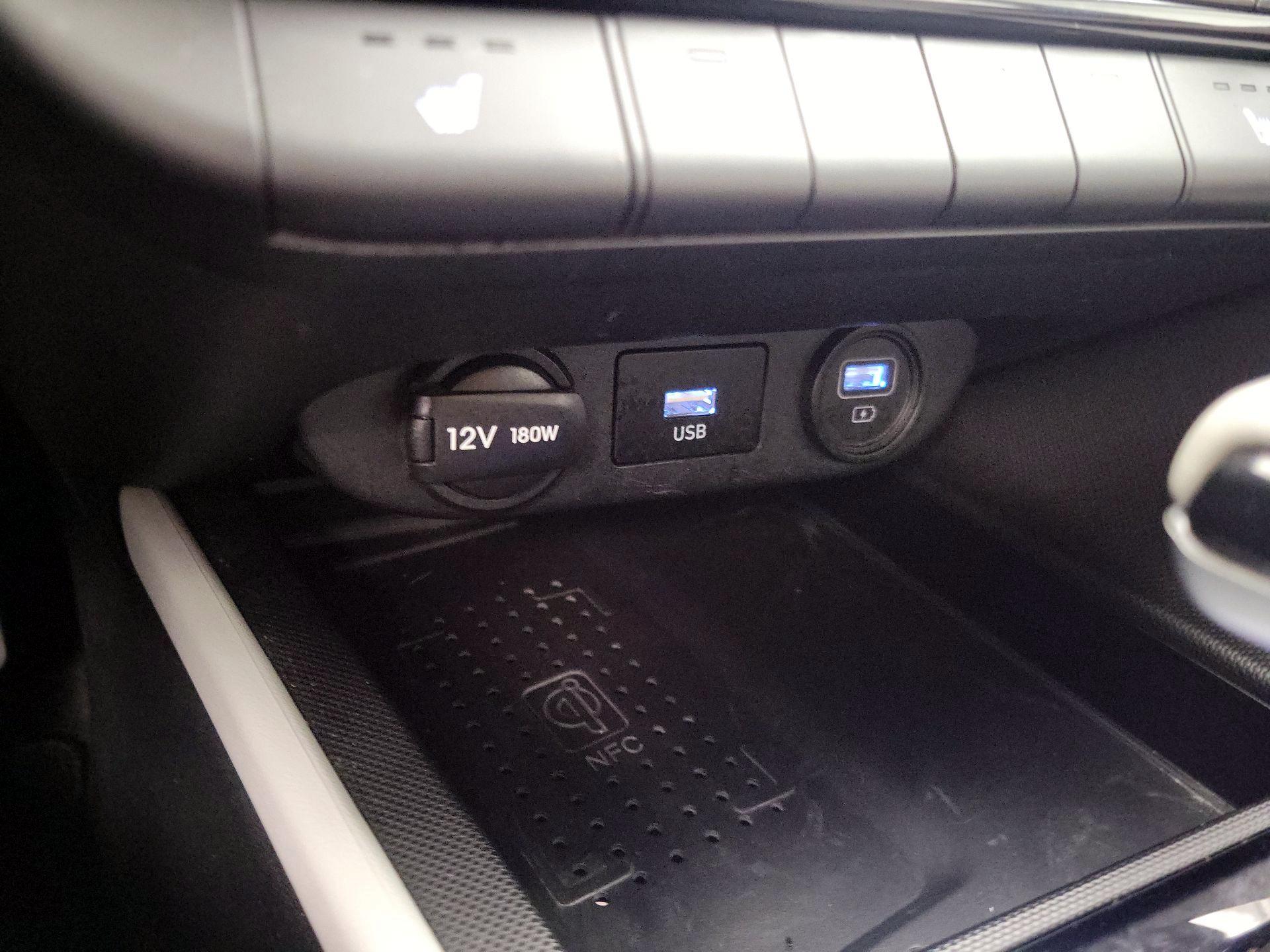 Thumbnail: 2022 Hyundai Elantra - 18