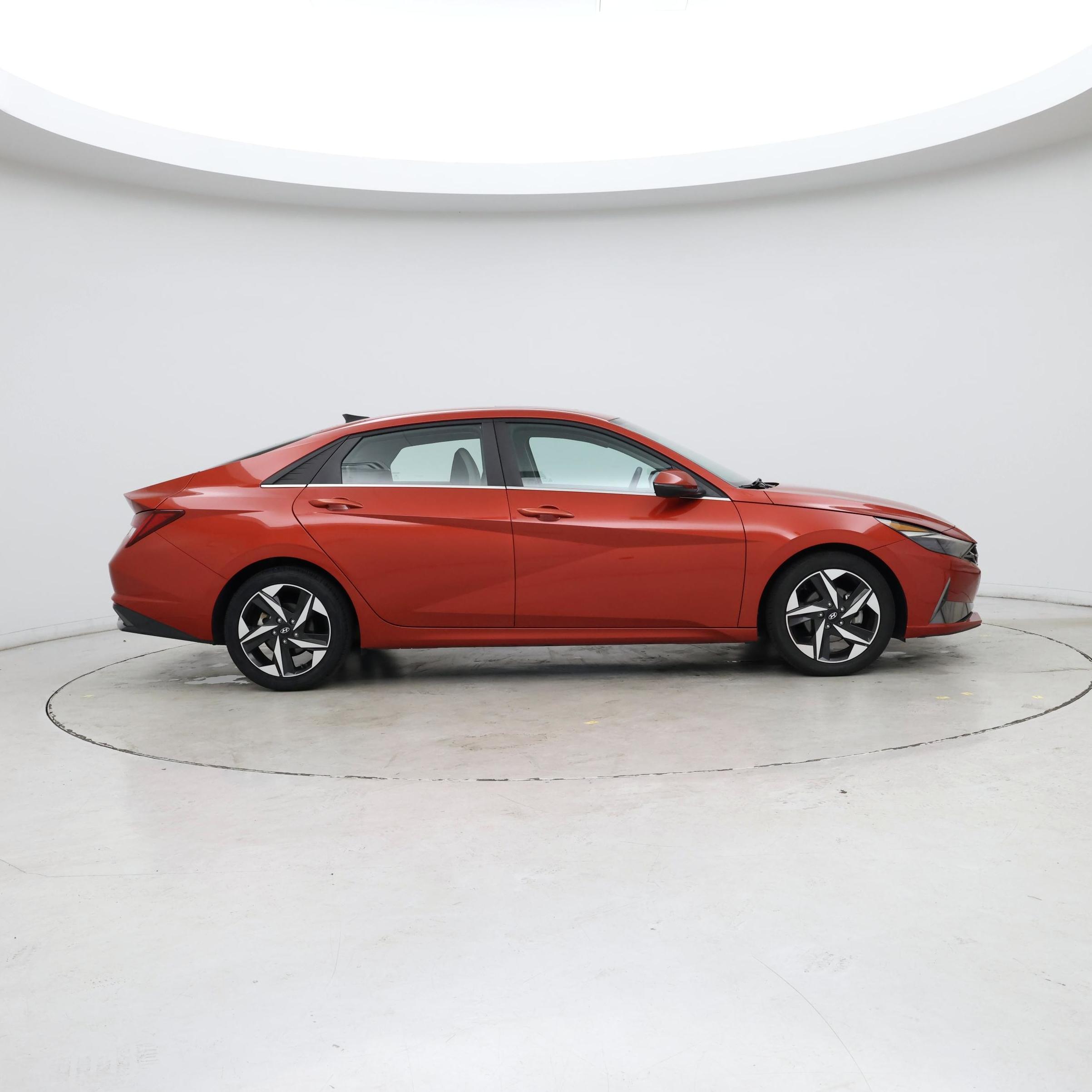 Thumbnail: 2022 Hyundai Elantra - 7